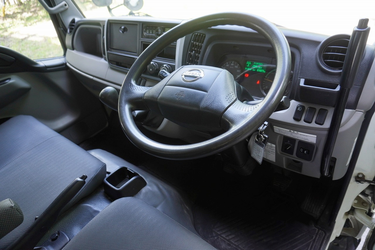 日産 アトラス TRG-FBA6W(2WD)の写真3