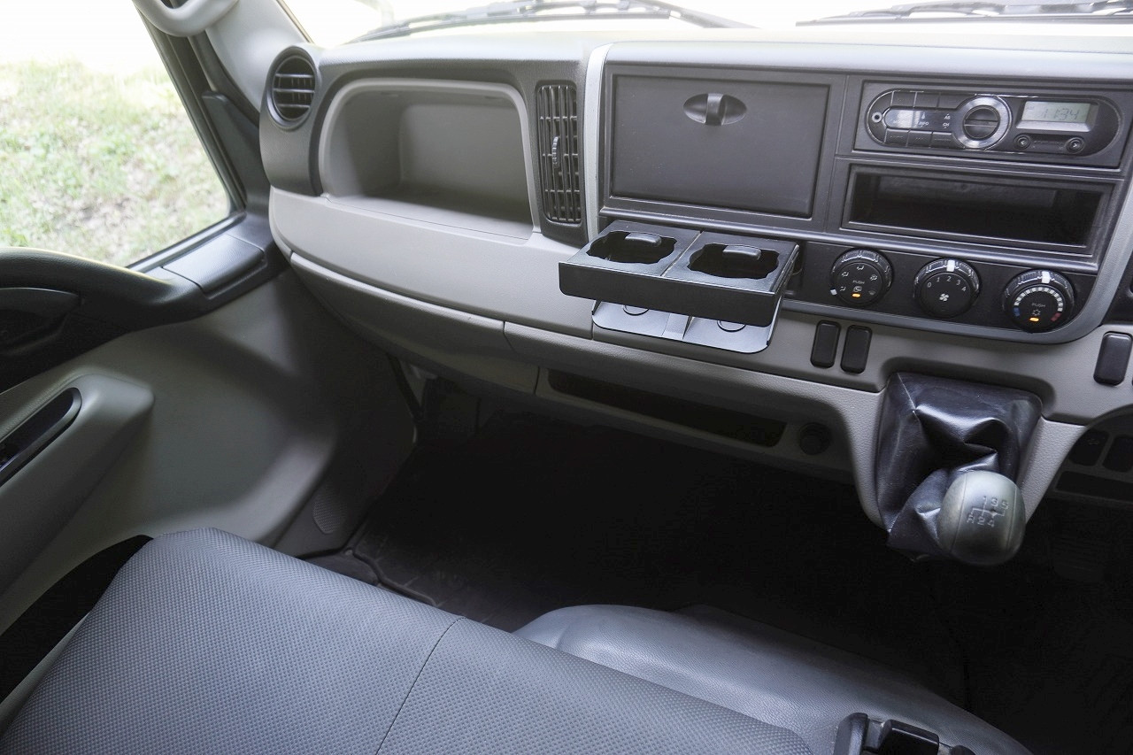 日産 アトラス TRG-FBA6W(2WD)の写真42