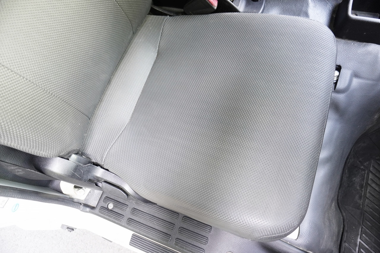 日産 アトラス TRG-FBA6W(2WD)の写真46