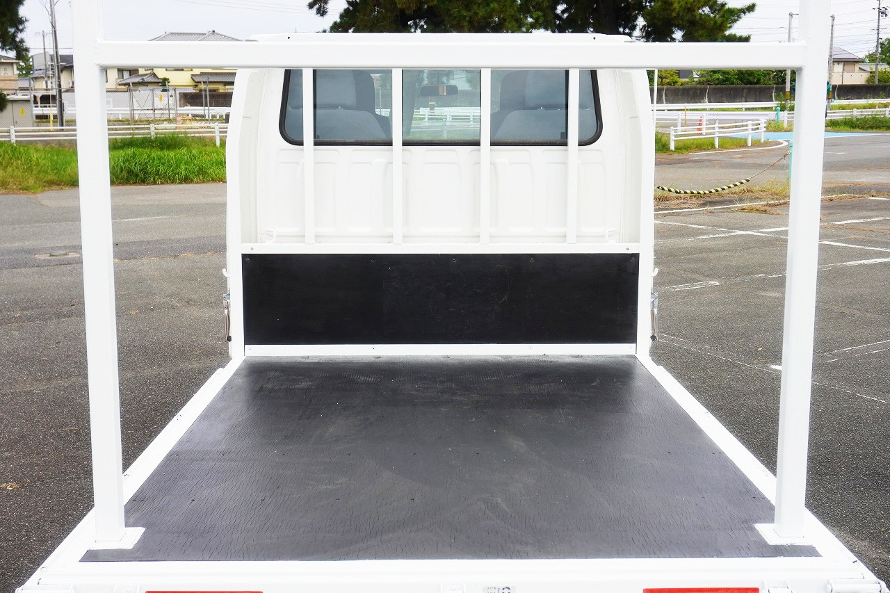 日産 アトラス 2RG-AHR88A(2WD)の写真5