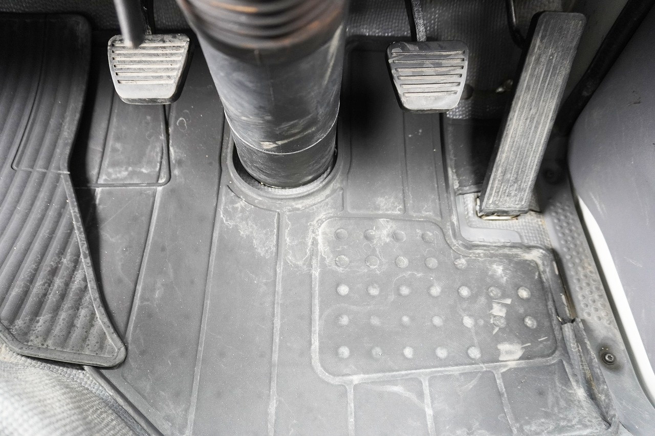 日産 アトラス 2RG-AHR88A(2WD)の写真41