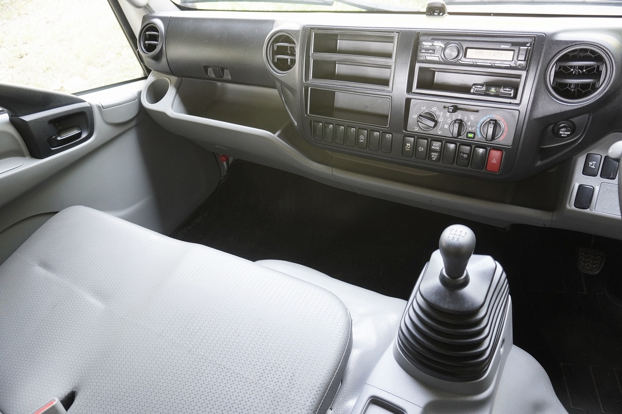 日野 デュトロ 2RG-XZU710M(2WD)の写真44