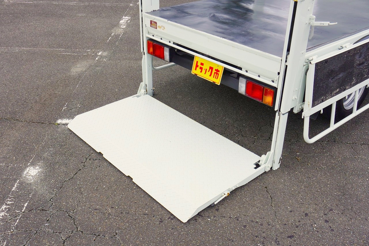 いすゞ エルフ TRG-NJR85A(2WD)の写真7