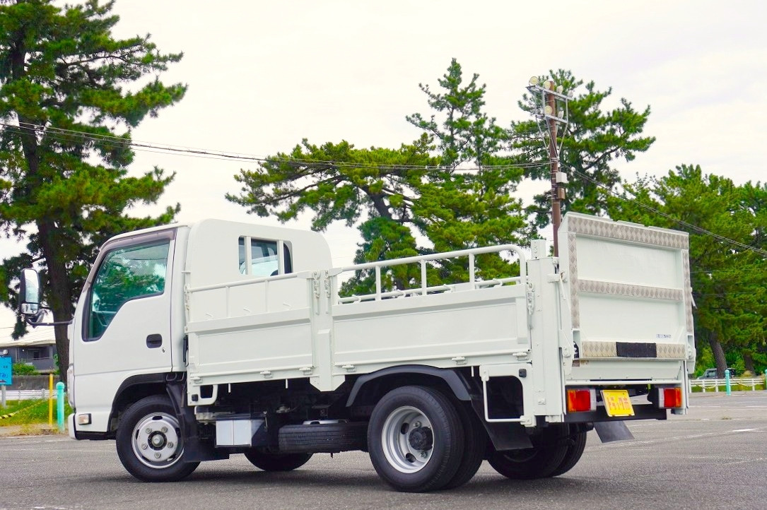 いすゞ エルフ TRG-NJR85A(2WD)の写真12