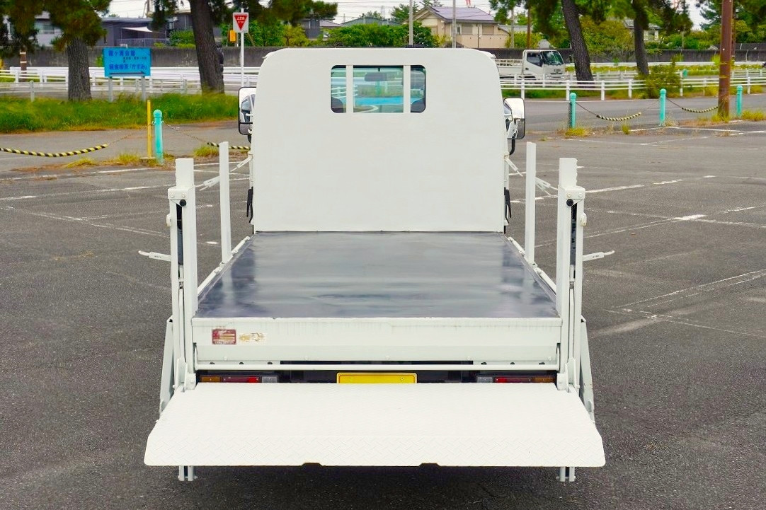 いすゞ エルフ TRG-NJR85A(2WD)の写真19