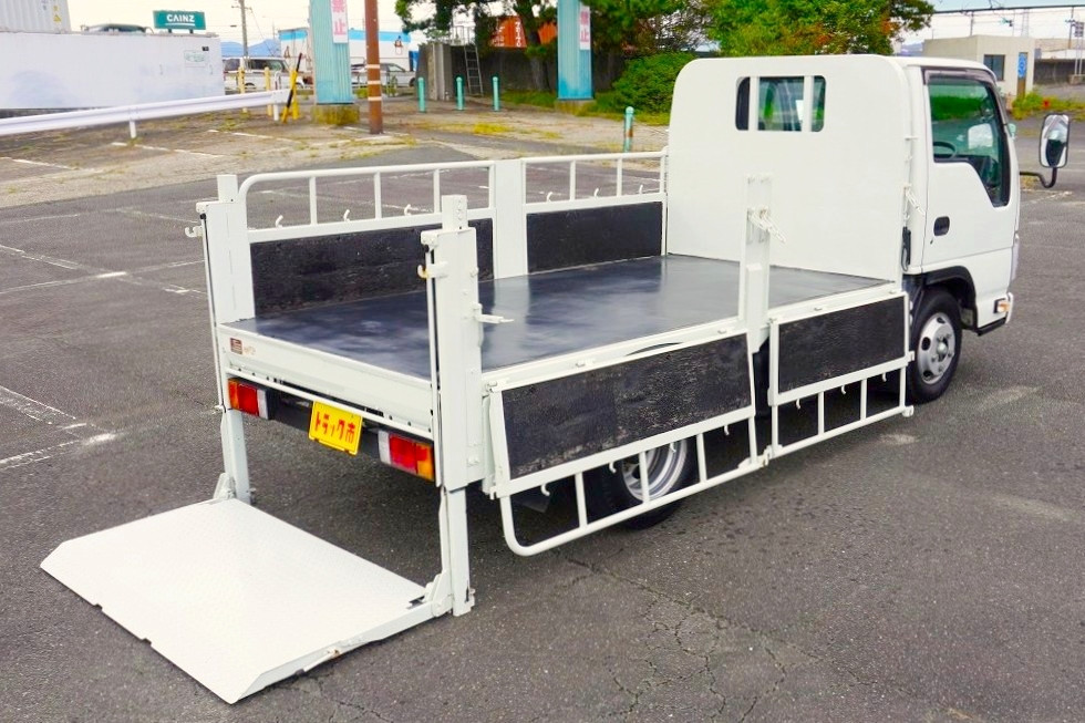 いすゞ エルフ TRG-NJR85A(2WD)の写真23