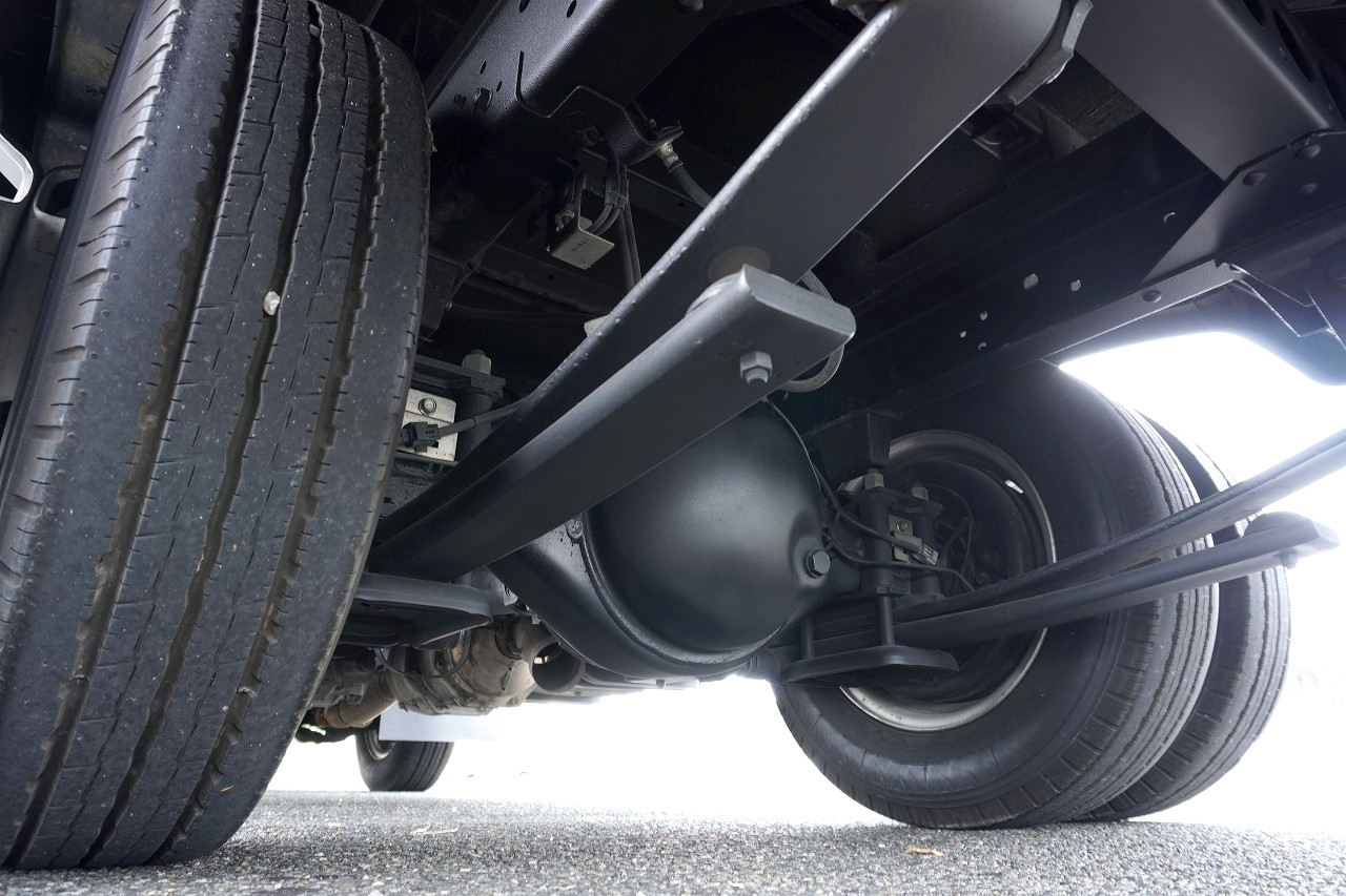 いすゞ エルフ TRG-NJR85A(2WD)の写真31