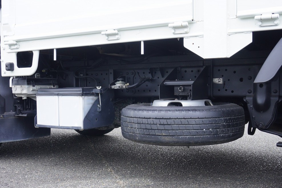 いすゞ エルフ TRG-NJR85A(2WD)の写真32