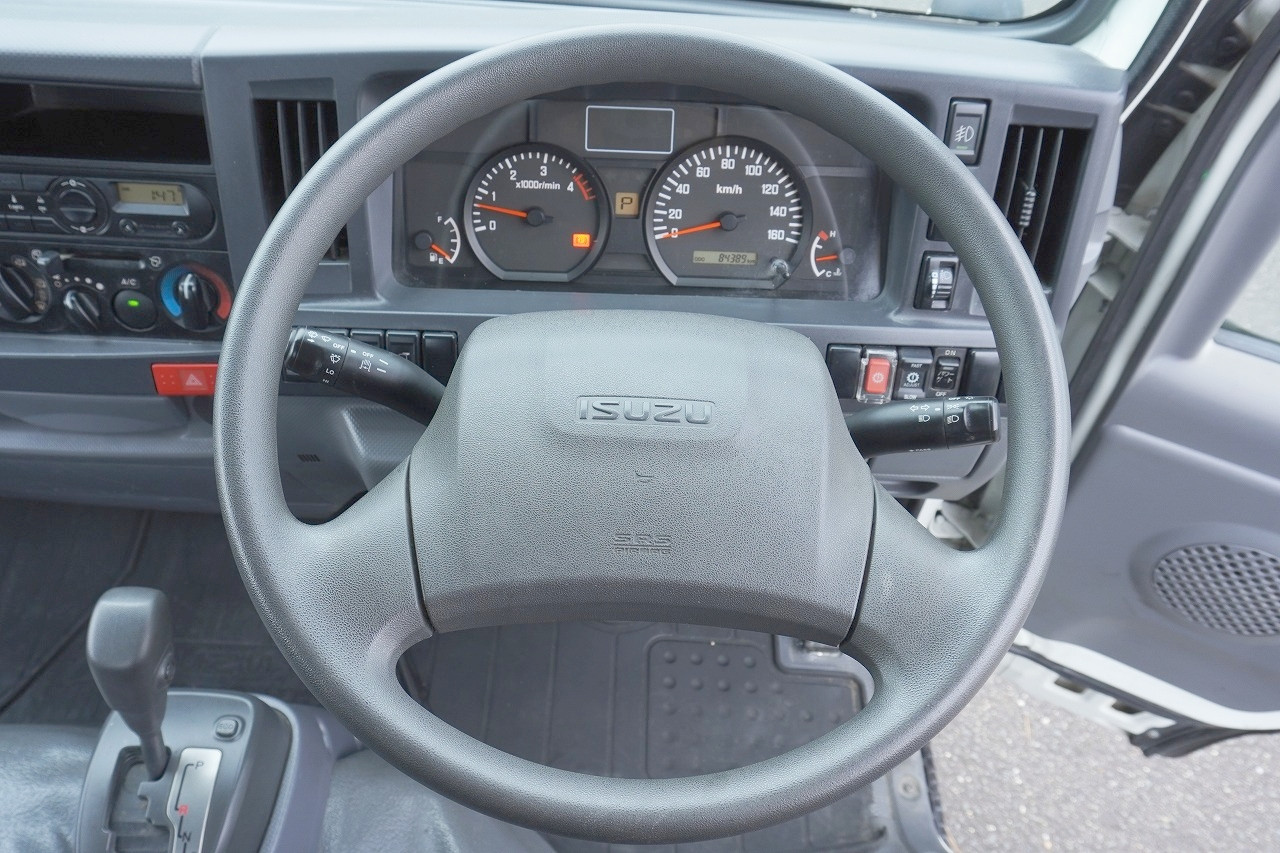 いすゞ エルフ TRG-NJR85A(2WD)の写真41