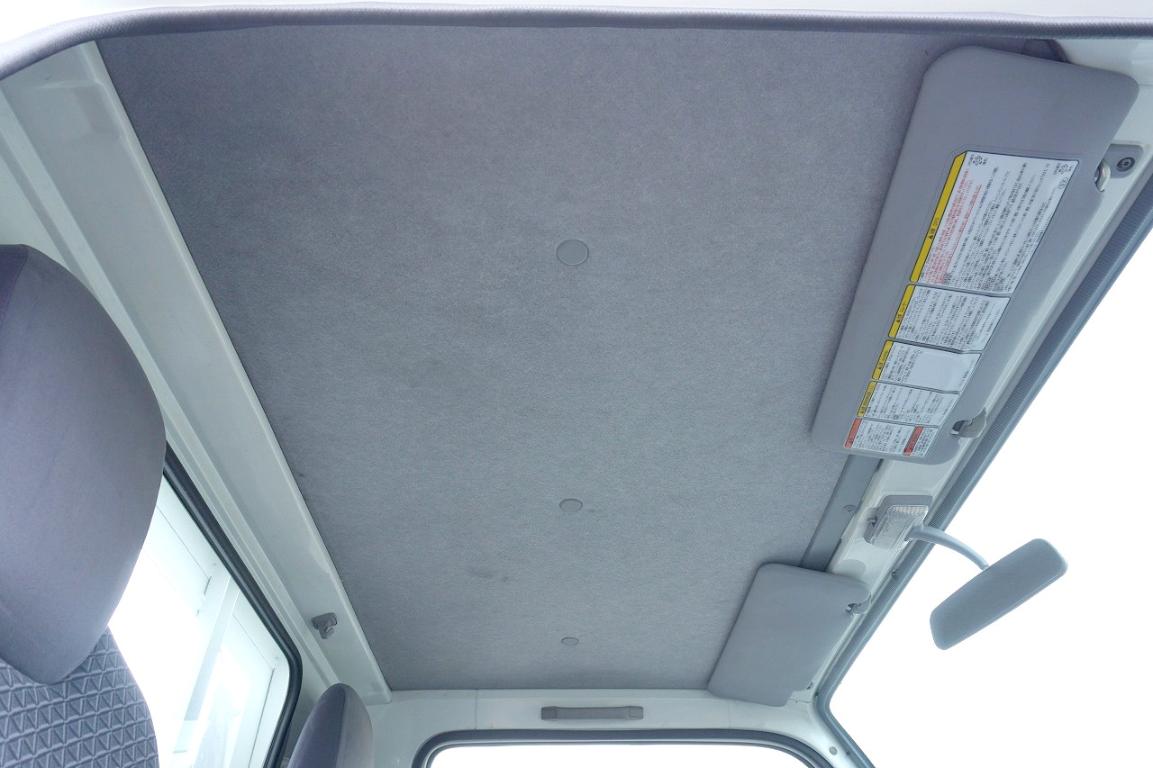 いすゞ エルフ TRG-NJR85A(2WD)の写真48