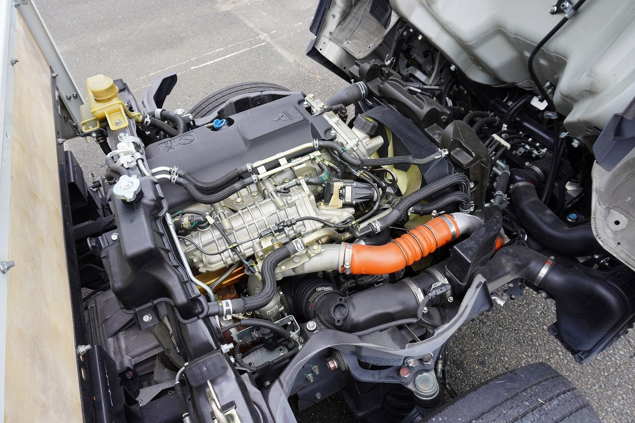 三菱 キャンター 2PG-FEAV0(2WD)の写真24