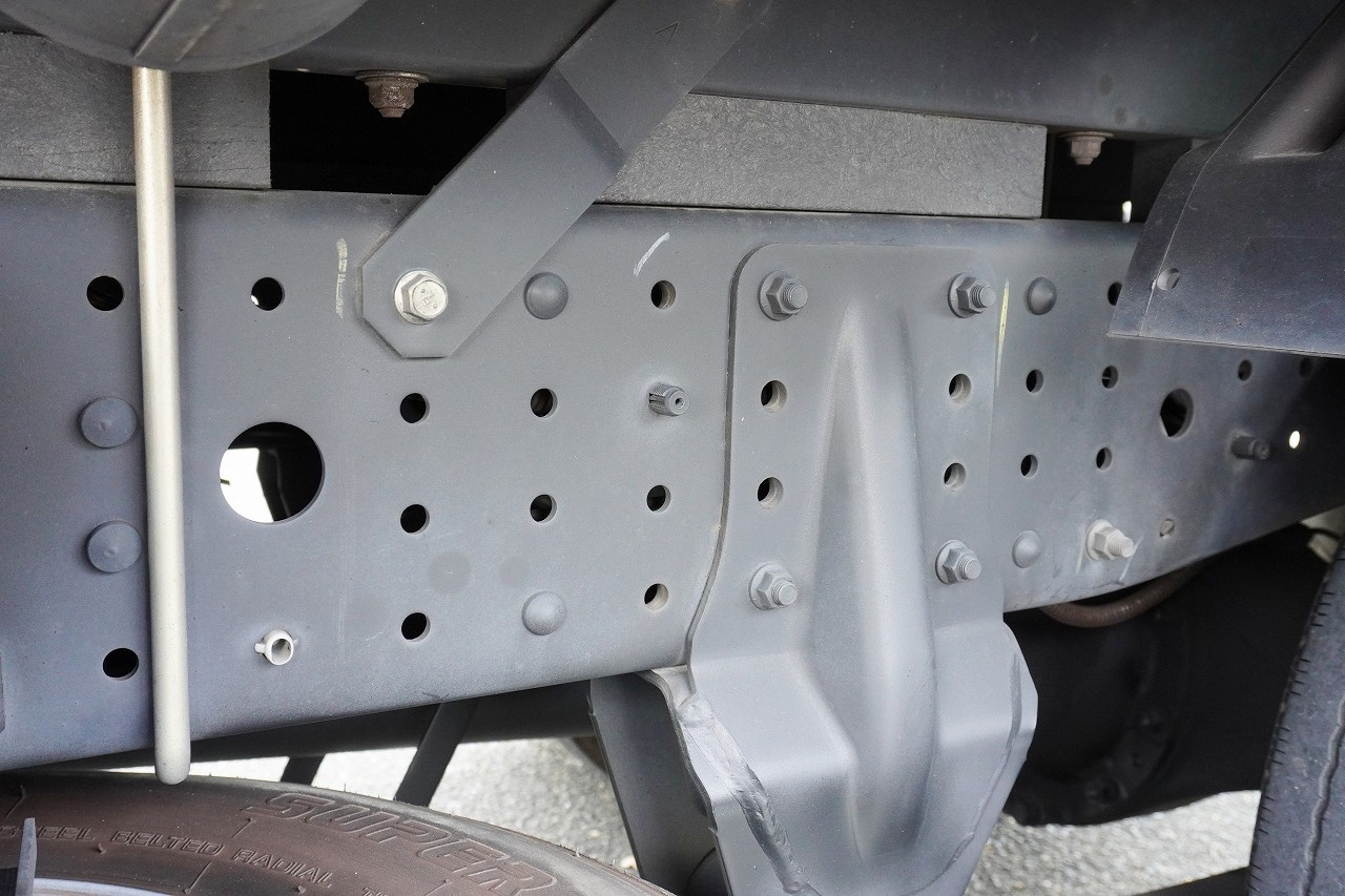 三菱 キャンター 2PG-FEAV0(2WD)の写真29