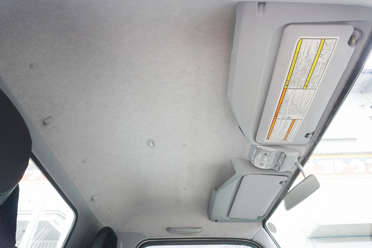 三菱 キャンター 2PG-FEAV0(2WD)の写真46