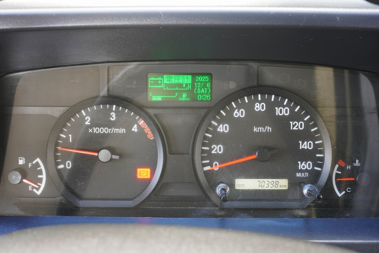 いすゞ エルフ 2RG-NKR88AD(2WD)の写真4