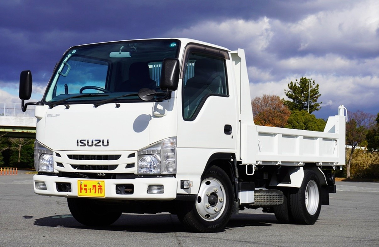 いすゞ エルフ 2RG-NKR88AD(2WD)の写真8