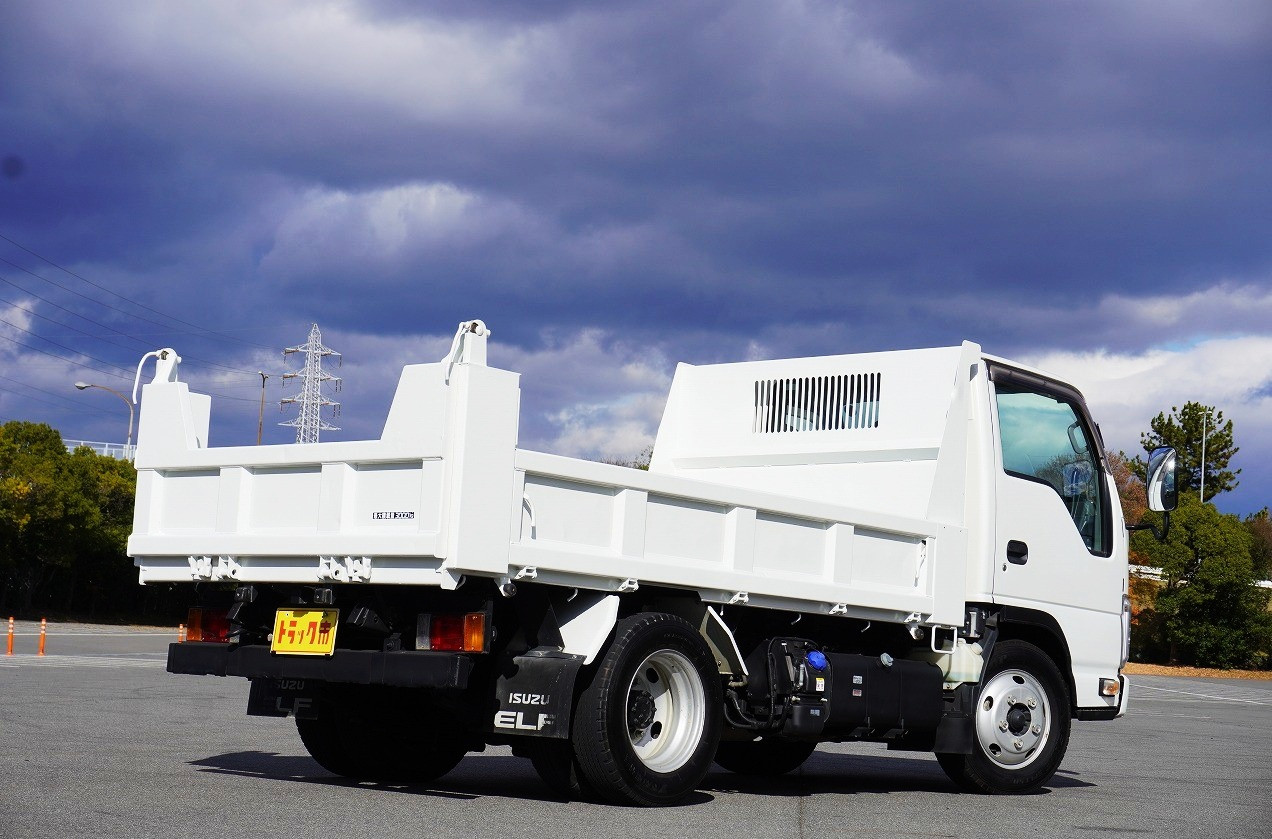 いすゞ エルフ 2RG-NKR88AD(2WD)の写真12
