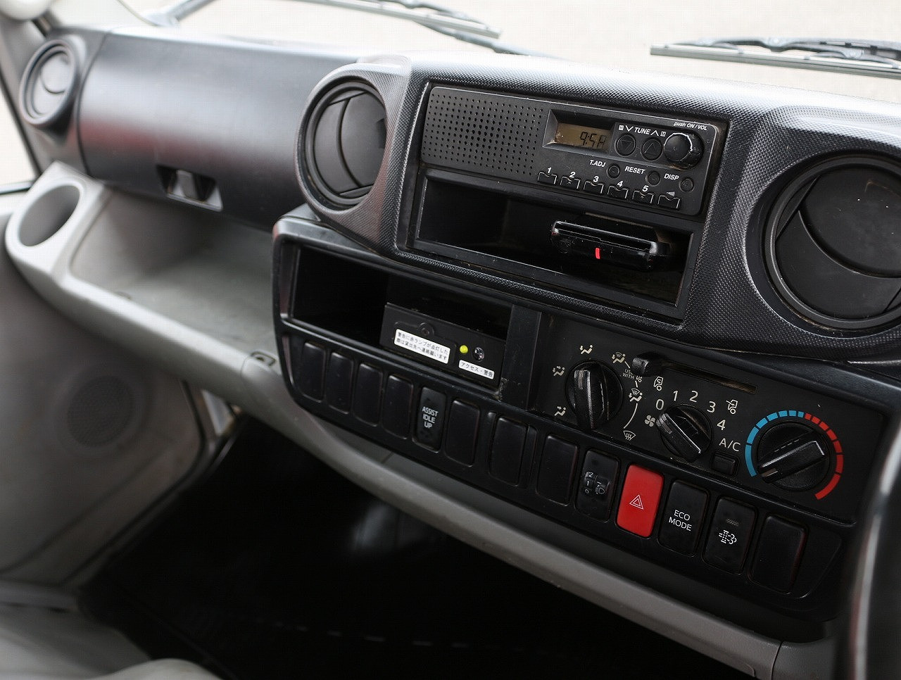 日野 デュトロ TKG-XZC610T(2WD)の写真36