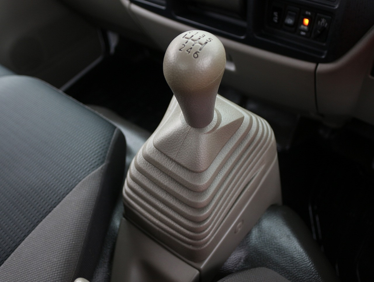 日産 アトラス SKG-TZ2F4(2WD)の写真43