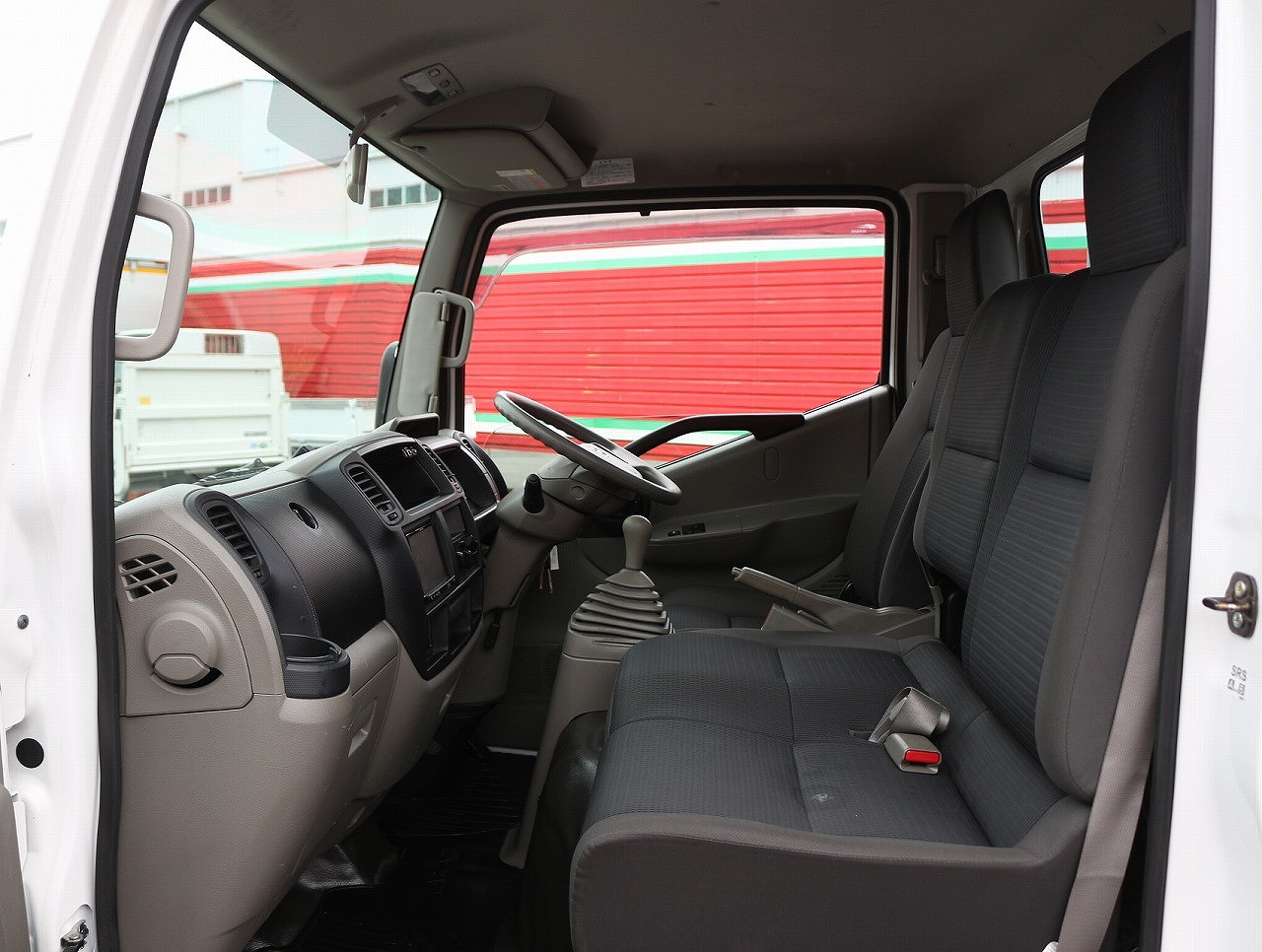 日産 アトラス SKG-TZ2F4(2WD)の写真49