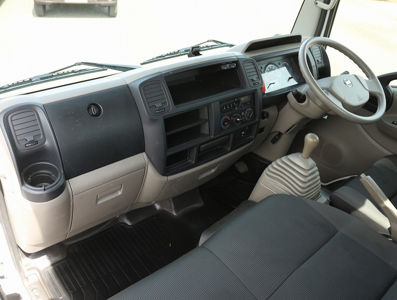 日産 アトラス CBF-SQ1F24(2WD)の写真28