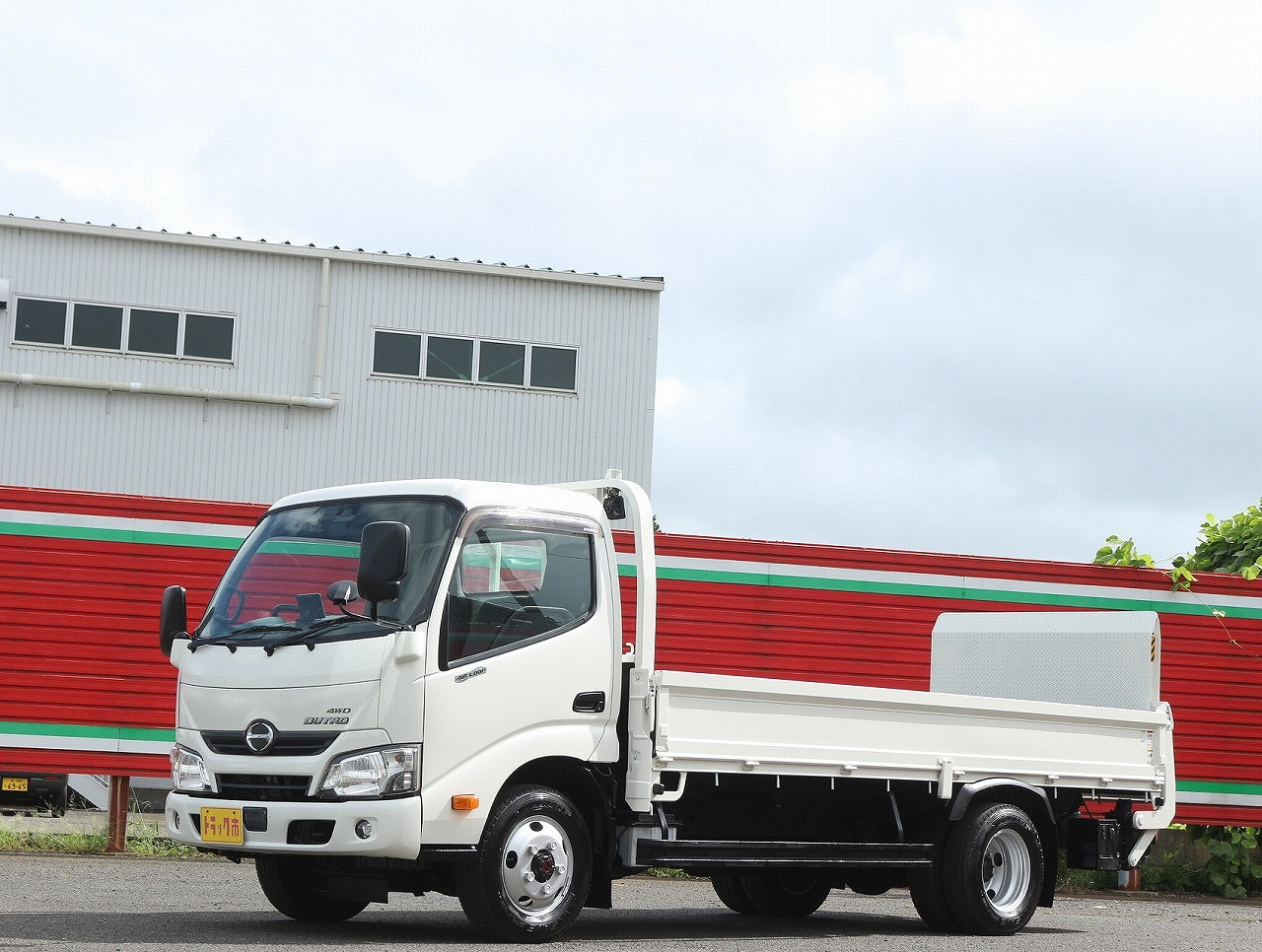 日野 デュトロ TKG-XZU695M(4WD)｜中古トラックなら【トラック市】