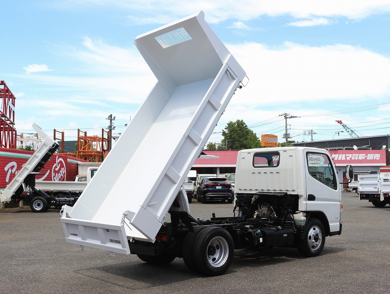 三菱 キャンター TPG-FBA60(2WD)の写真2
