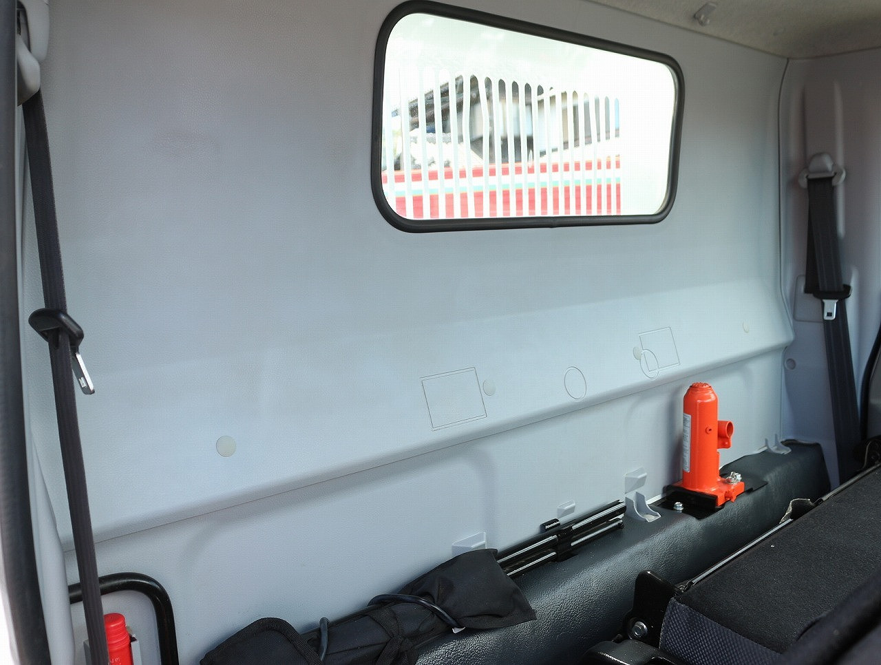 三菱 キャンター TPG-FBA60(2WD)の写真34