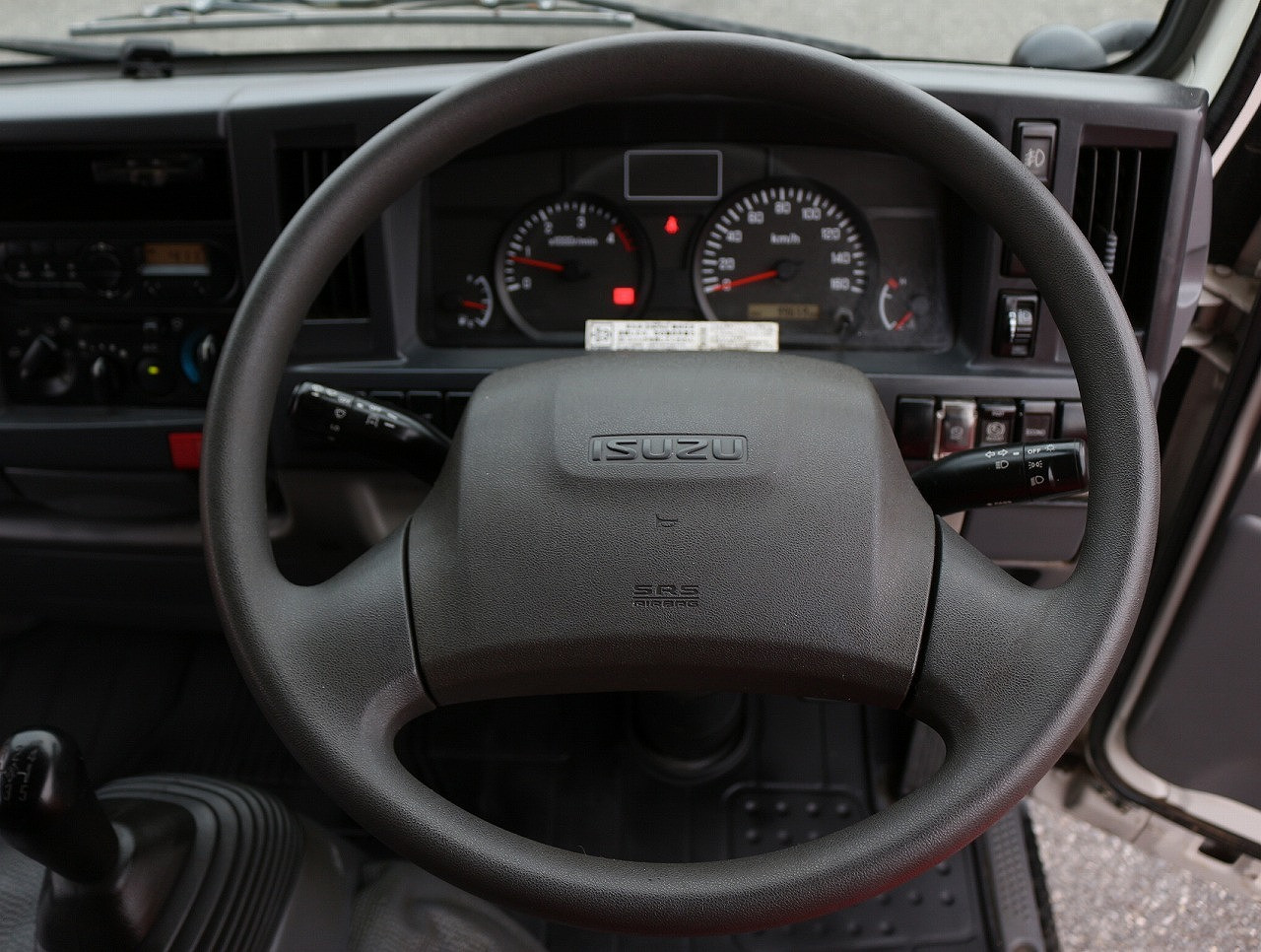 いすゞ エルフ TRG-NJR85A(2WD)の写真29