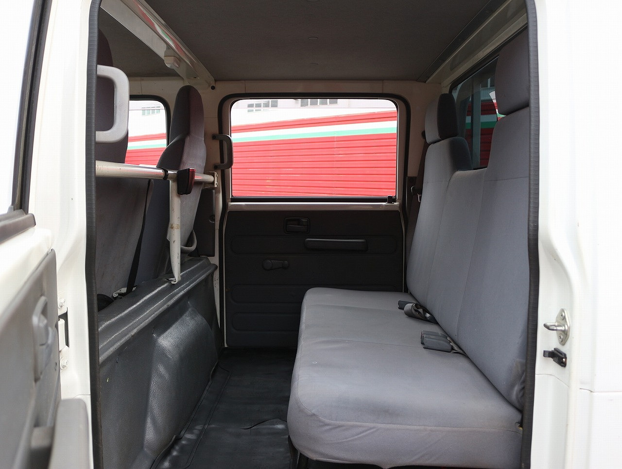 いすゞ エルフ TRG-NJR85A(2WD)の写真40