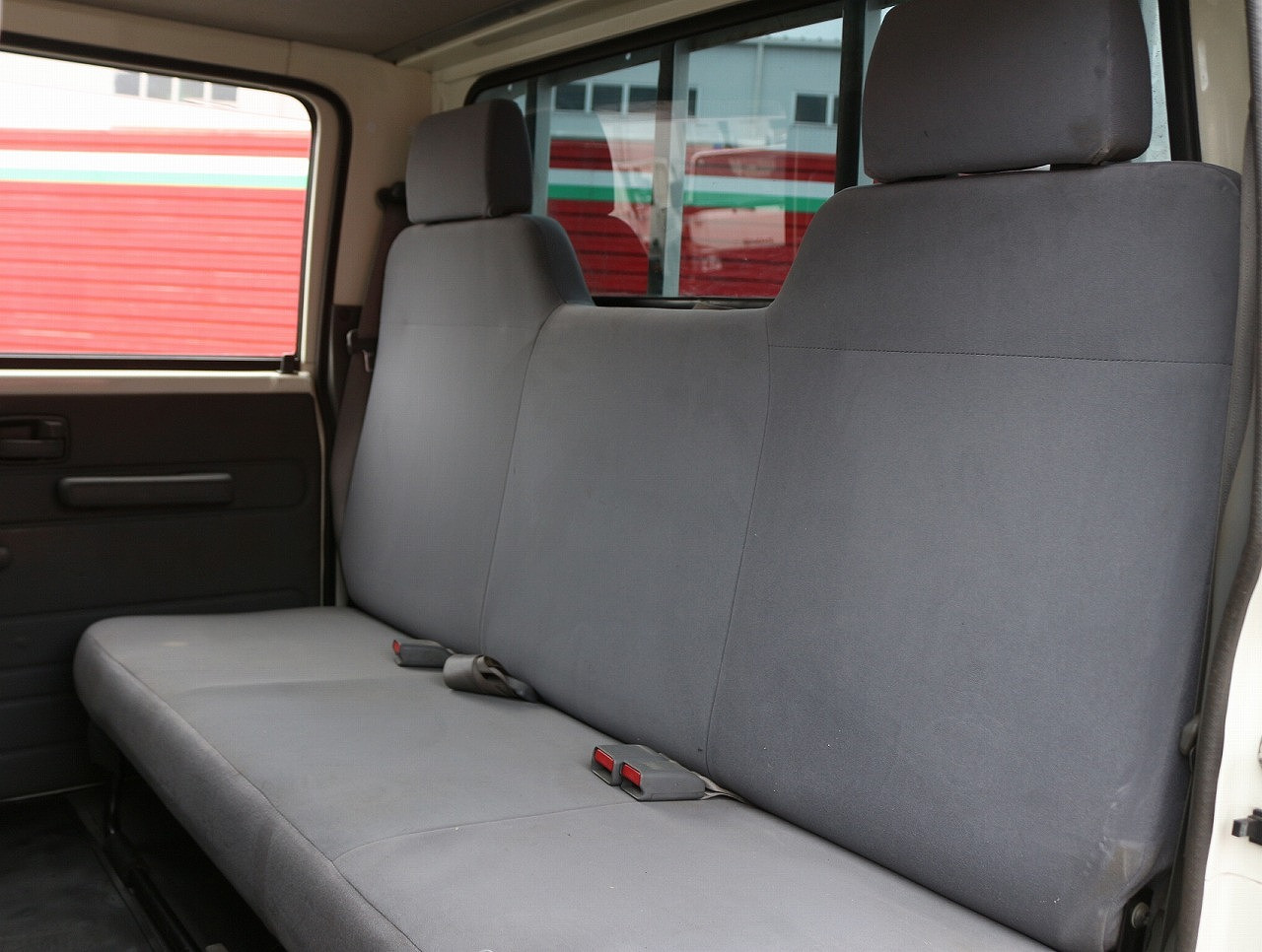 いすゞ エルフ TRG-NJR85A(2WD)の写真41