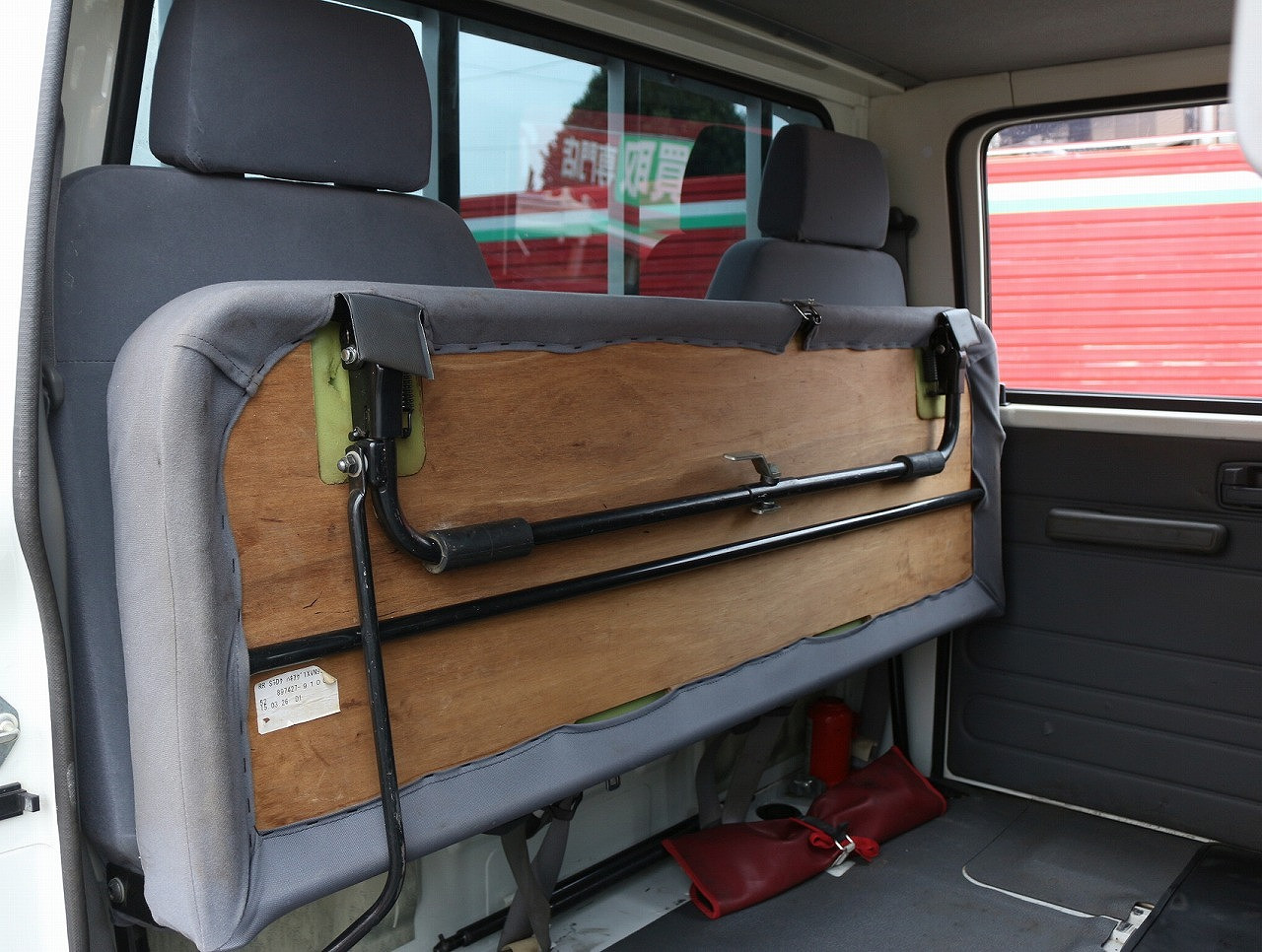 いすゞ エルフ TRG-NJR85A(2WD)の写真45