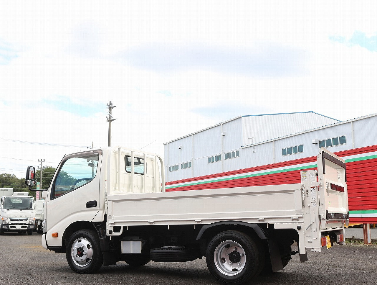 日野 デュトロ TKG-XZU675M(4WD)の写真7