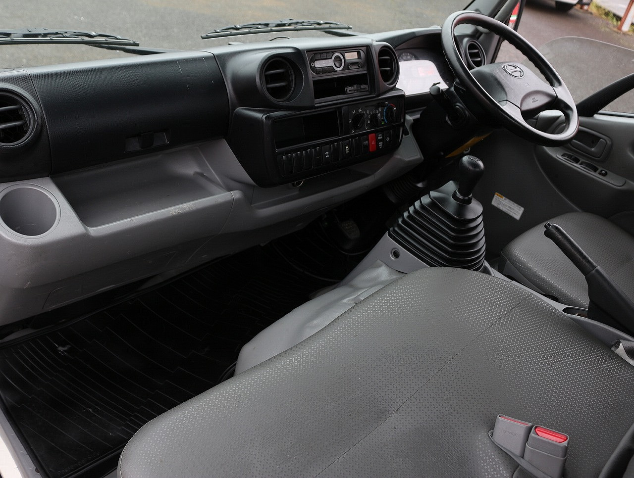 日野 デュトロ TKG-XZU675M(4WD)の写真49