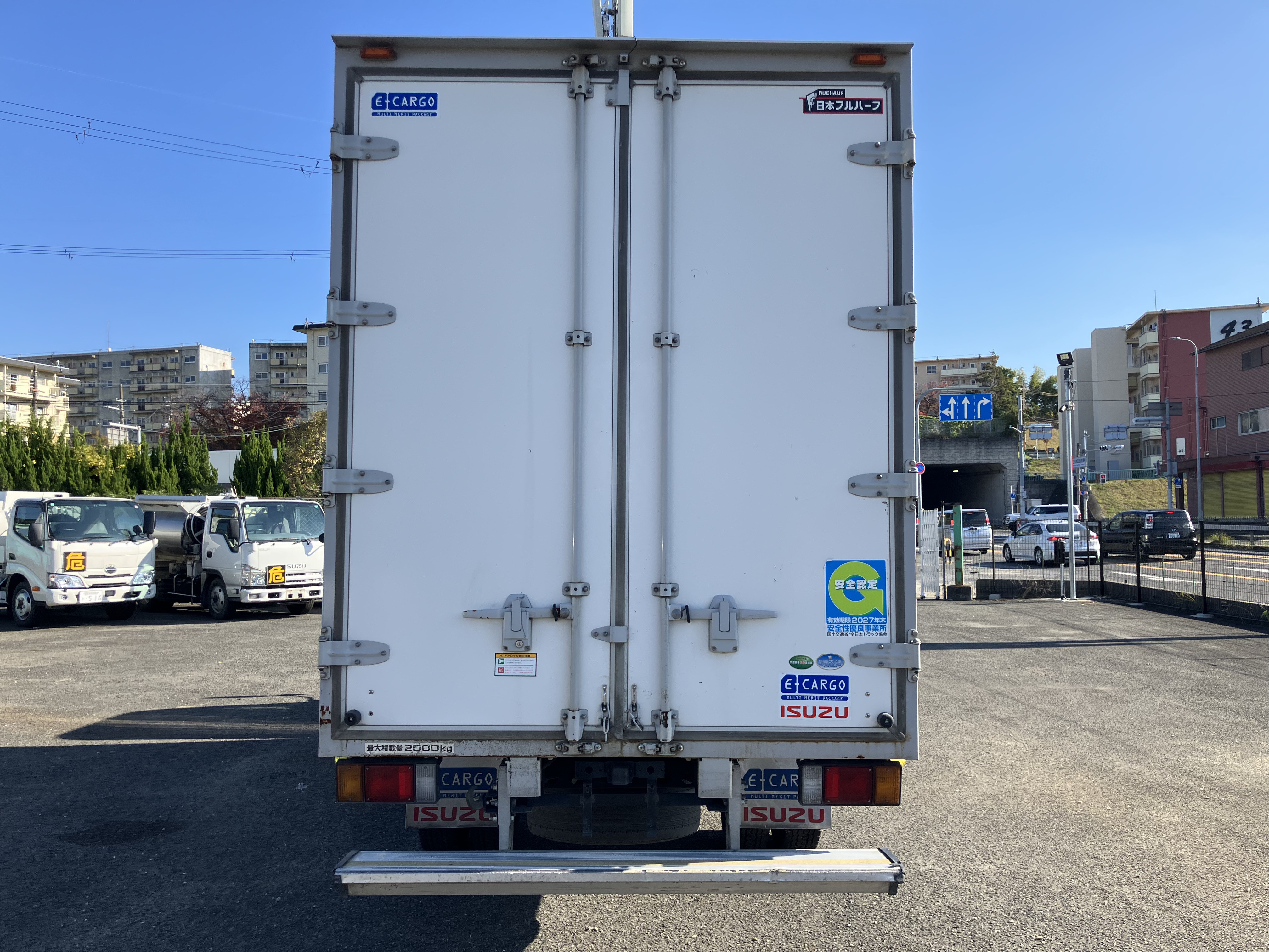 いすゞ エルフ TPG-NLR85AN(2WD)の写真4