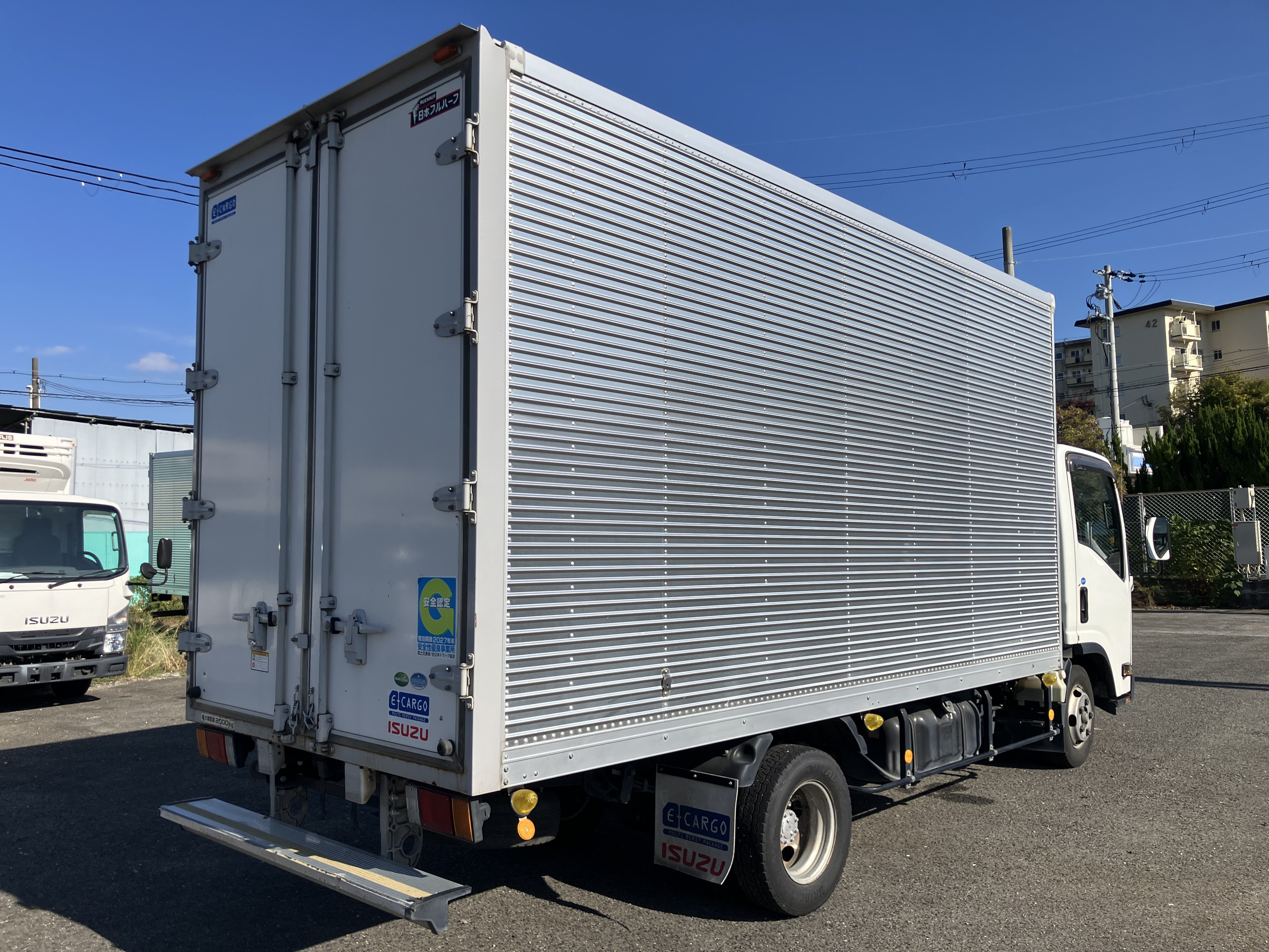 いすゞ エルフ TPG-NLR85AN(2WD)の写真5