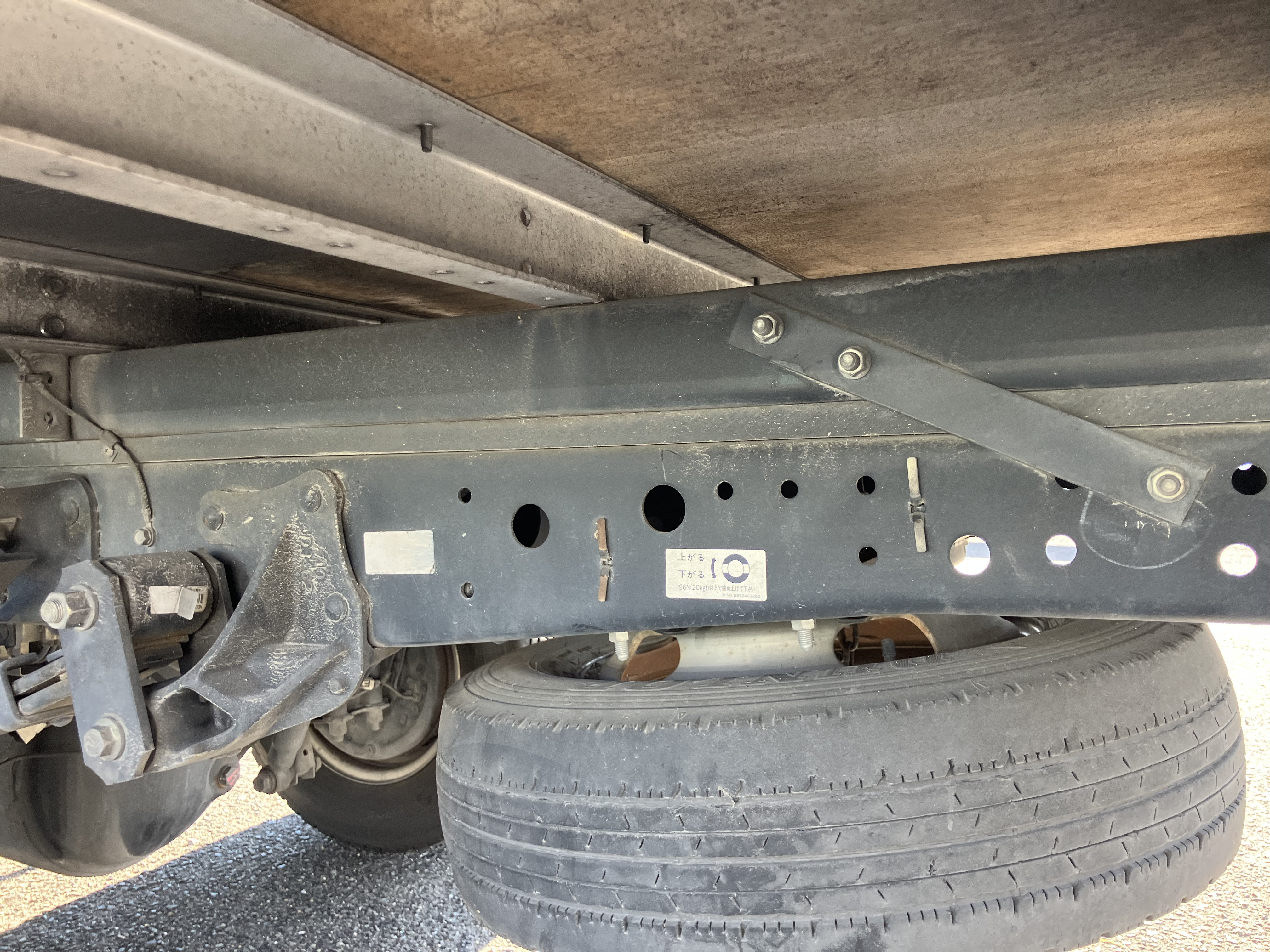 いすゞ エルフ TPG-NLR85AN(2WD)の写真10