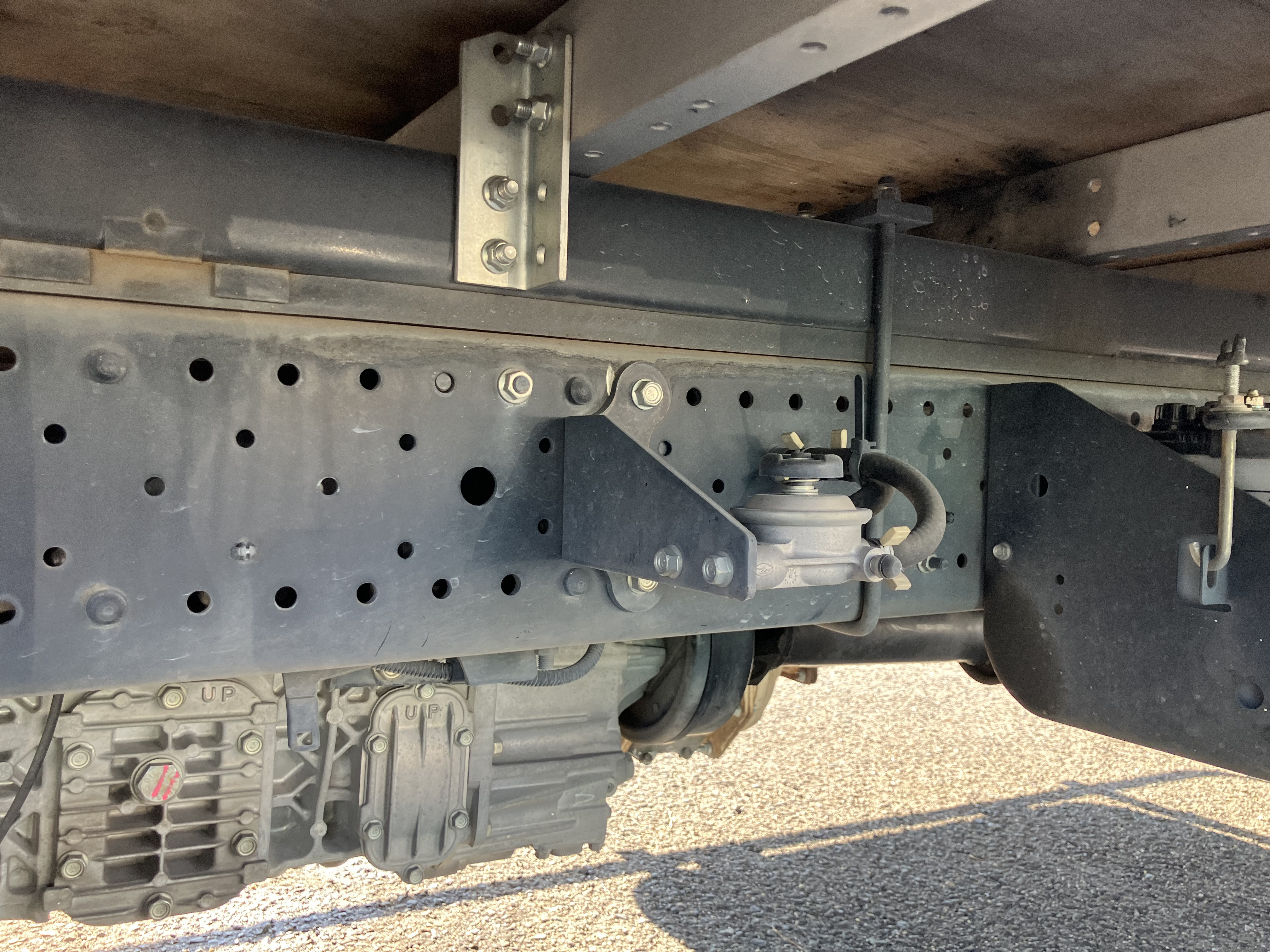 いすゞ エルフ TPG-NLR85AN(2WD)の写真12