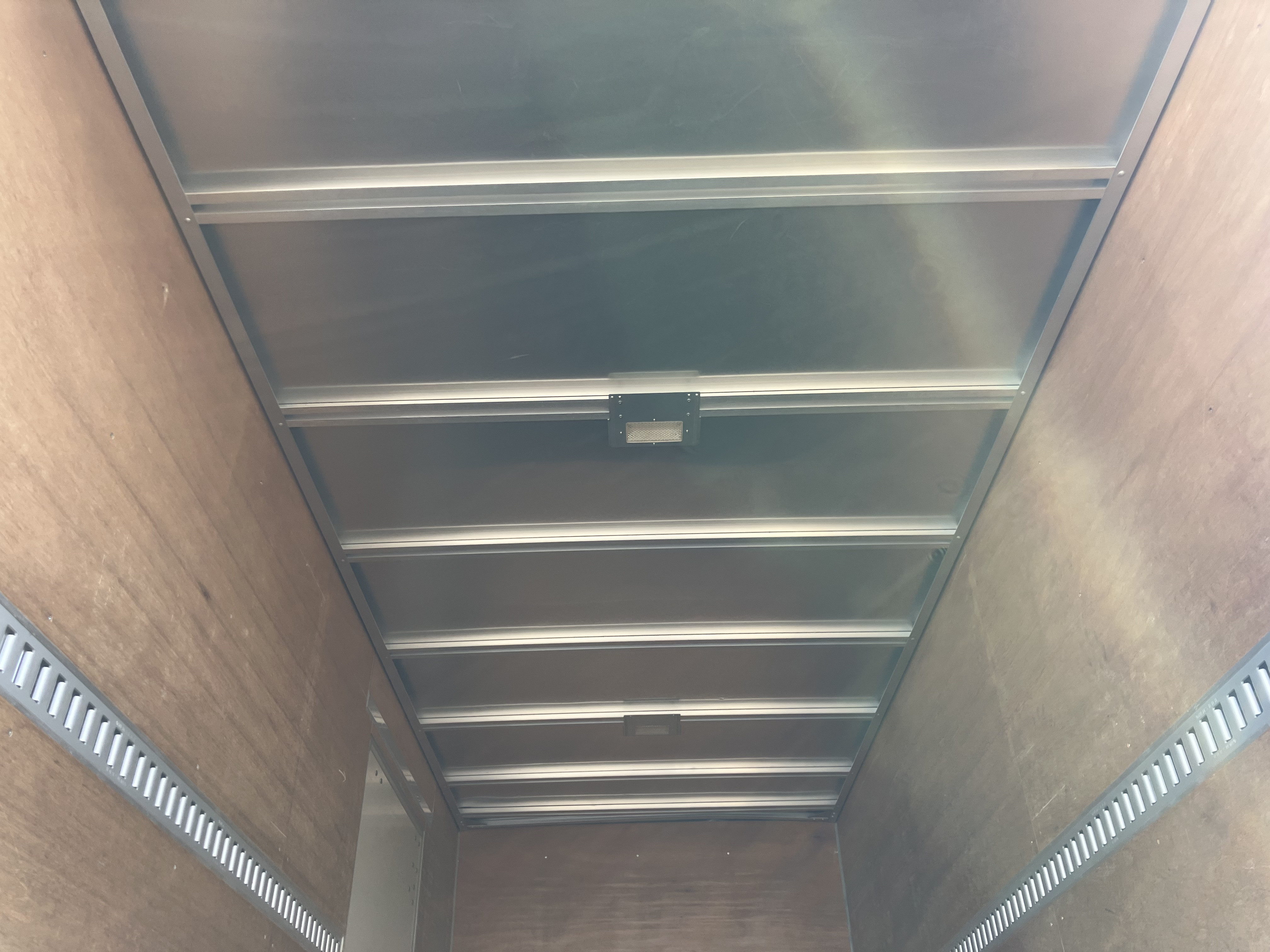 いすゞ エルフ TPG-NLR85AN(2WD)の写真23