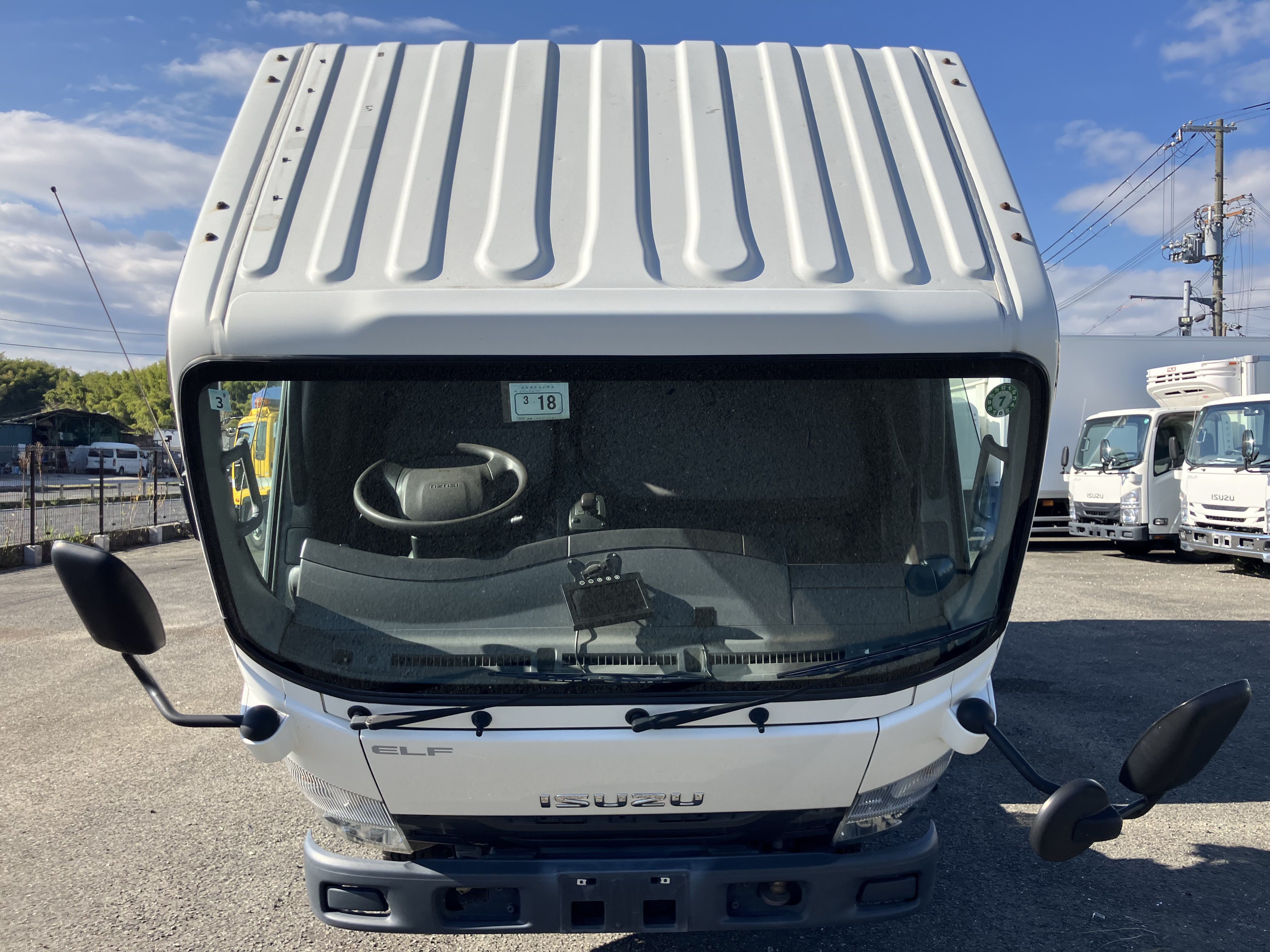 いすゞ エルフ TPG-NLR85AN(2WD)の写真28