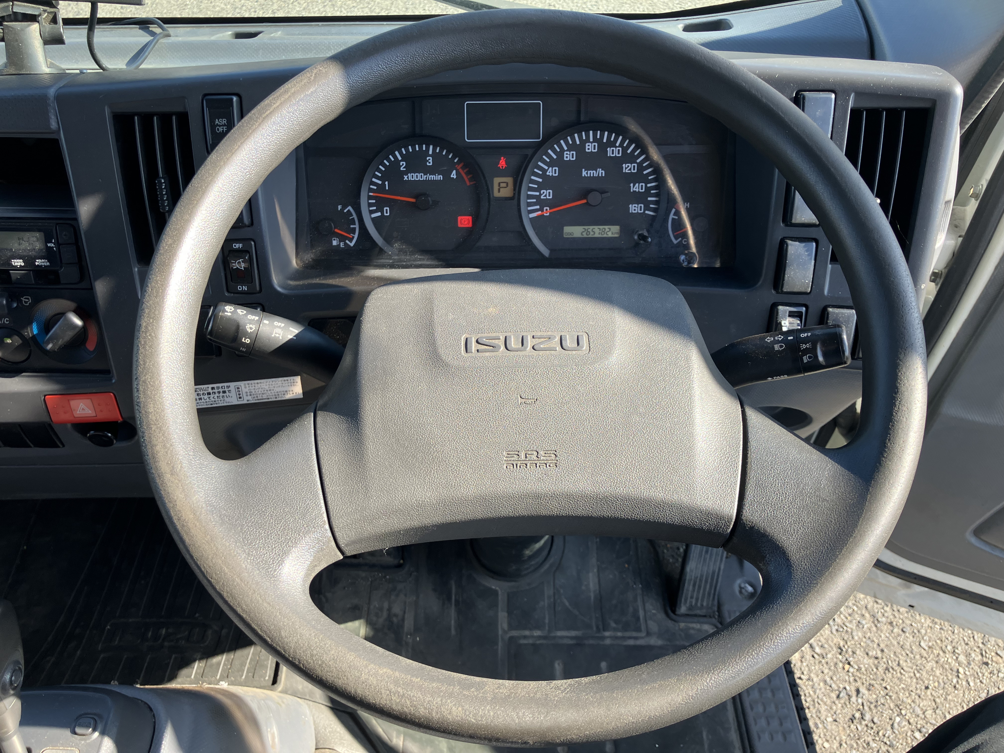 いすゞ エルフ TPG-NLR85AN(2WD)の写真39