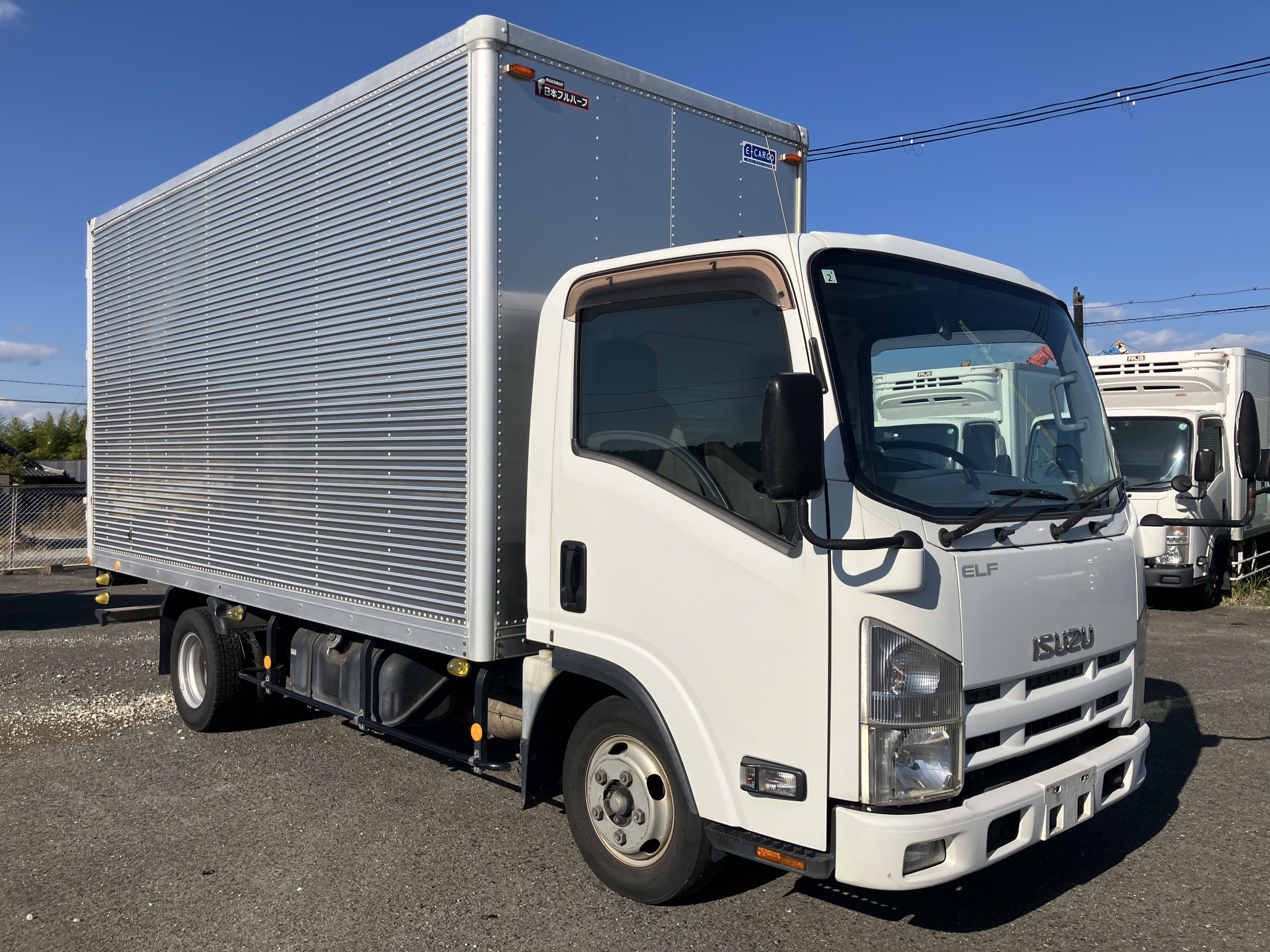 いすゞ エルフ TKG-NLR85AN(2WD)の写真3