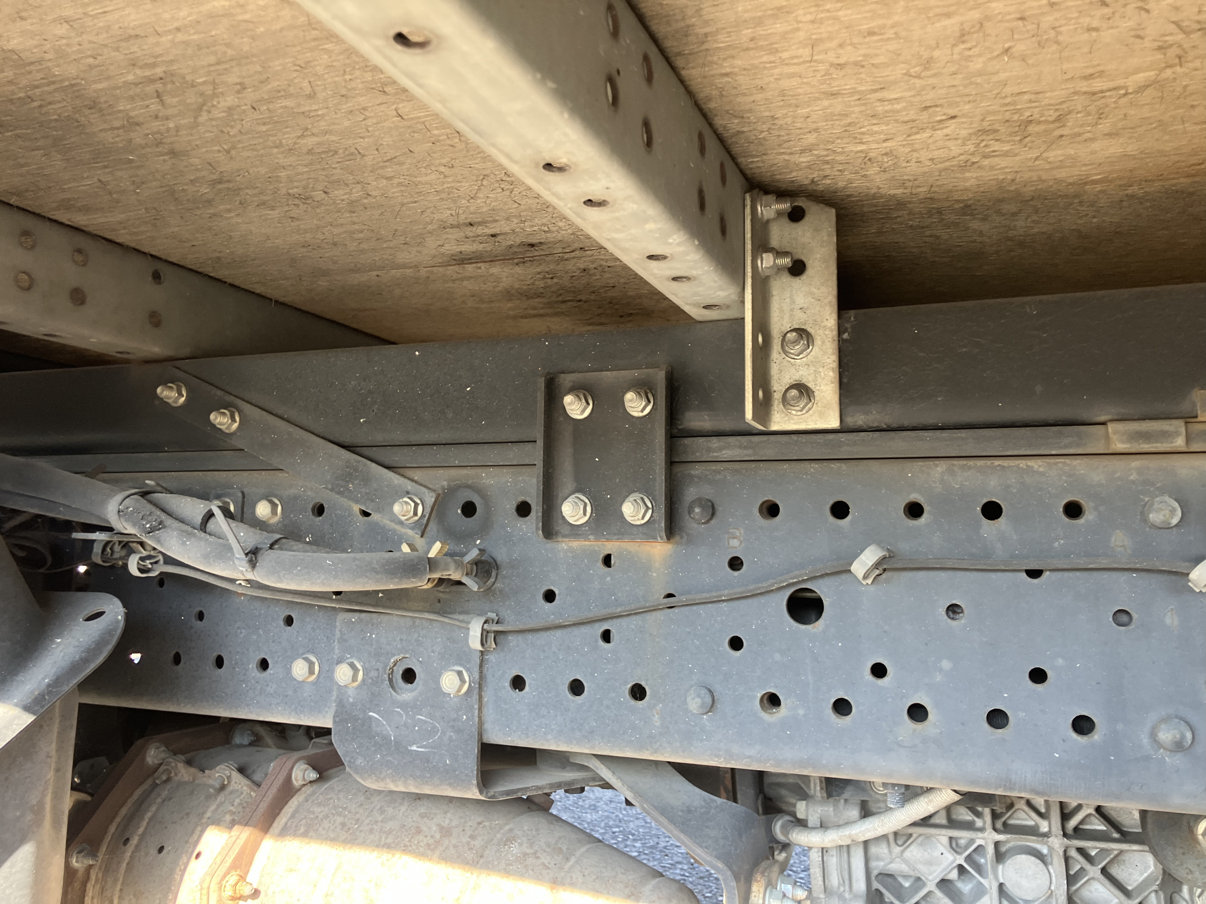 いすゞ エルフ TKG-NLR85AN(2WD)の写真13