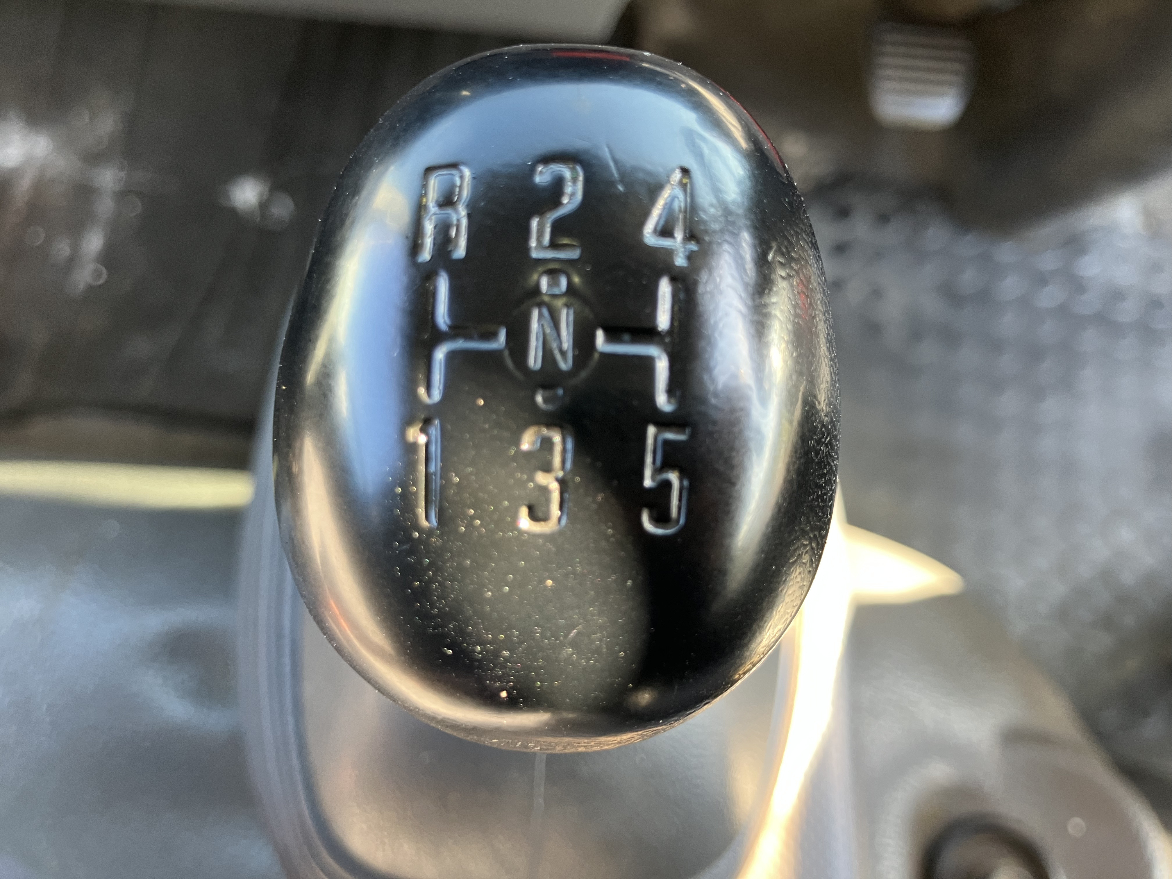 いすゞ エルフ TKG-NLR85AN(2WD)の写真39