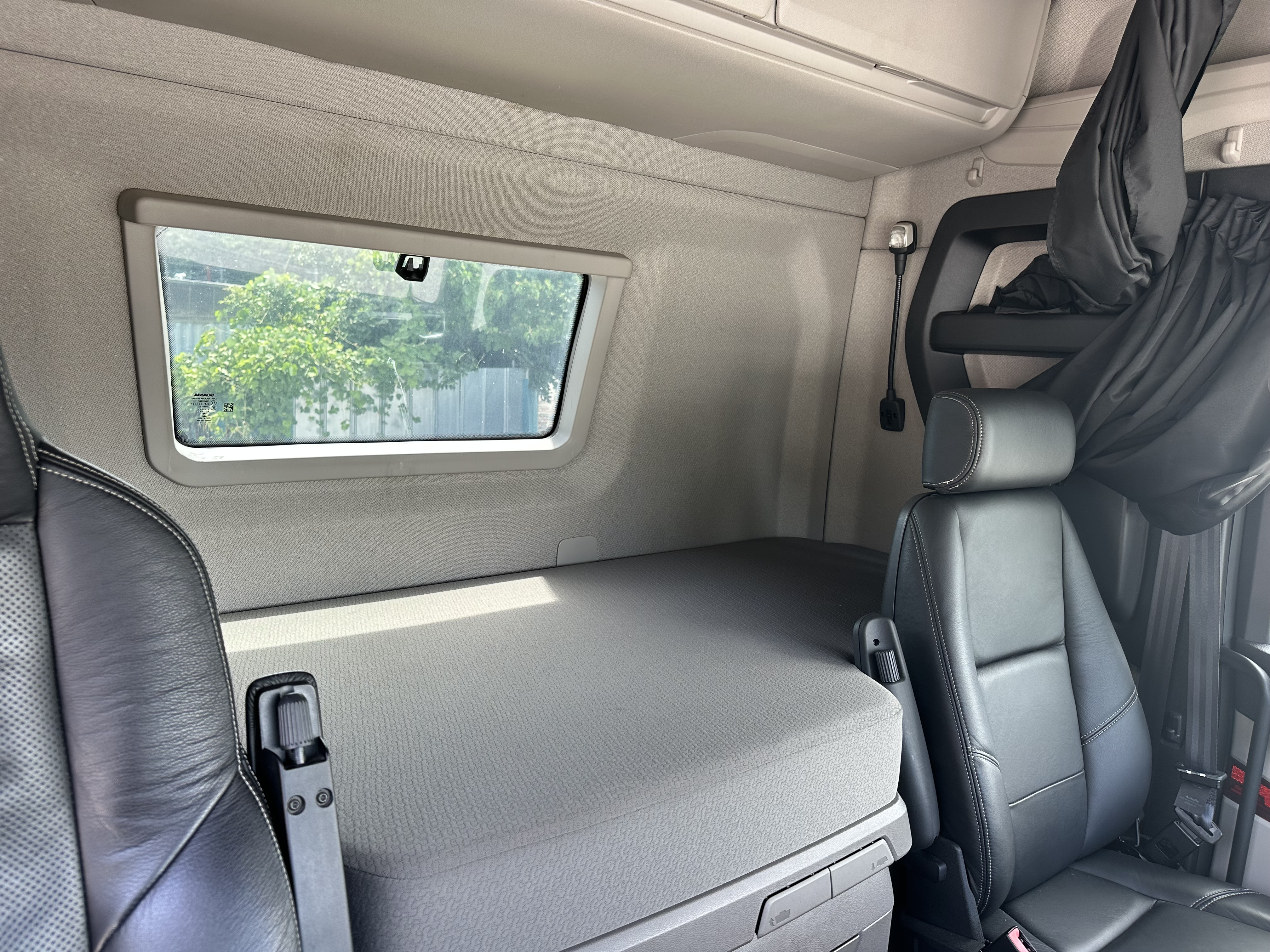 スカニア Rシリーズ 2DG-A4X2ACG(2WD)の写真21