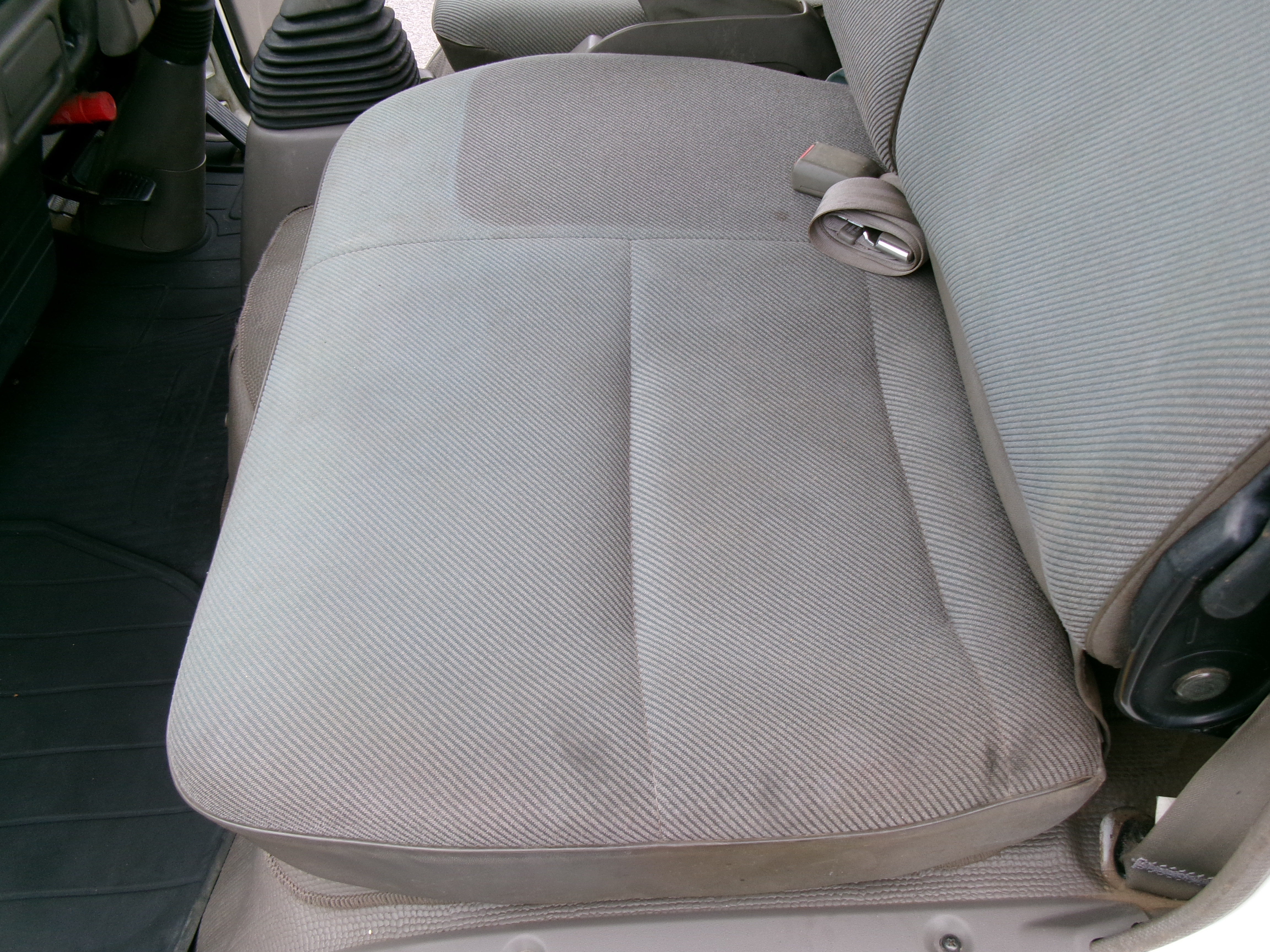 いすゞ エルフ U-NKR66EA(2WD)の写真23