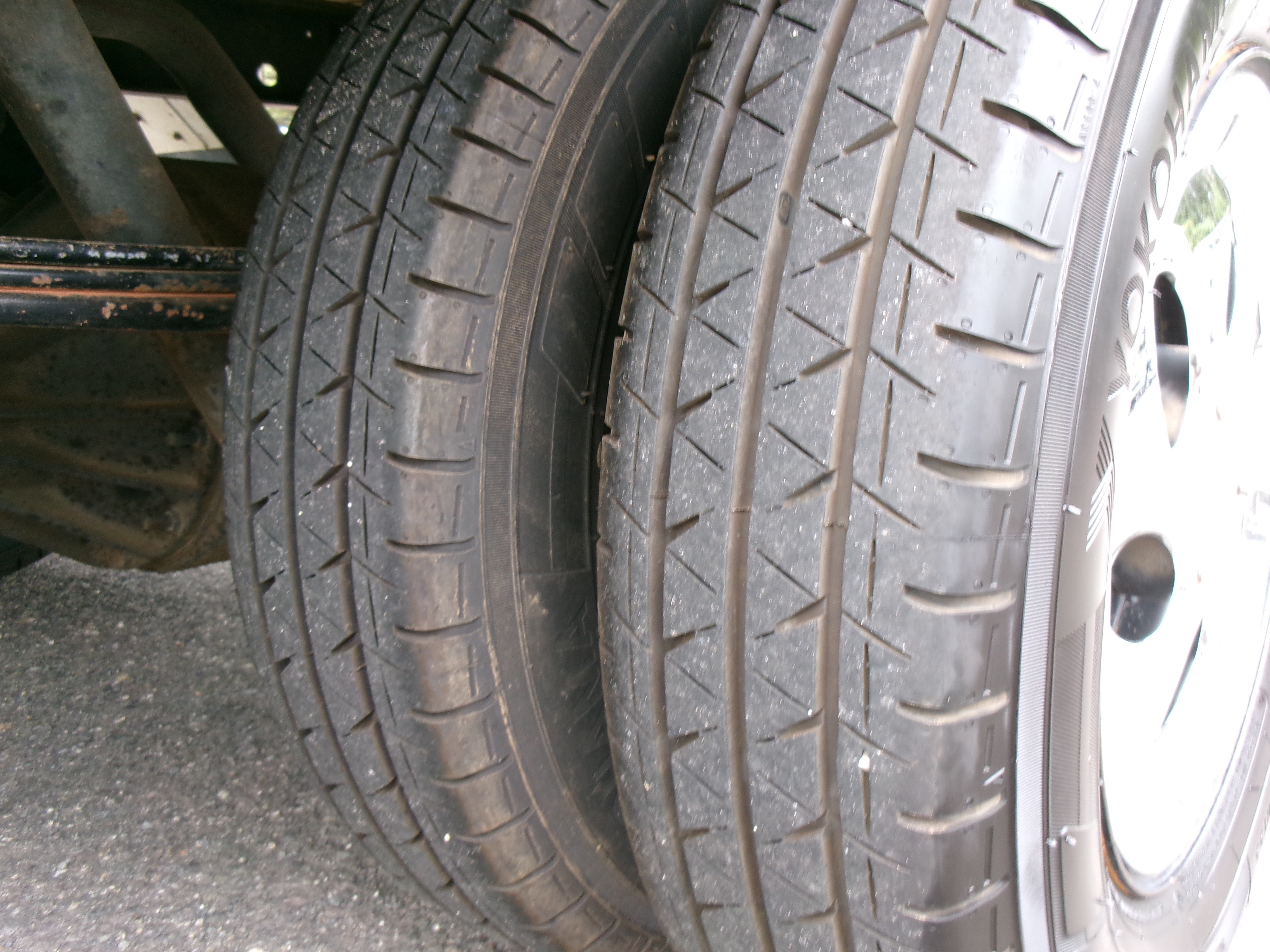 いすゞ エルフ U-NKR66EA(2WD)の写真37