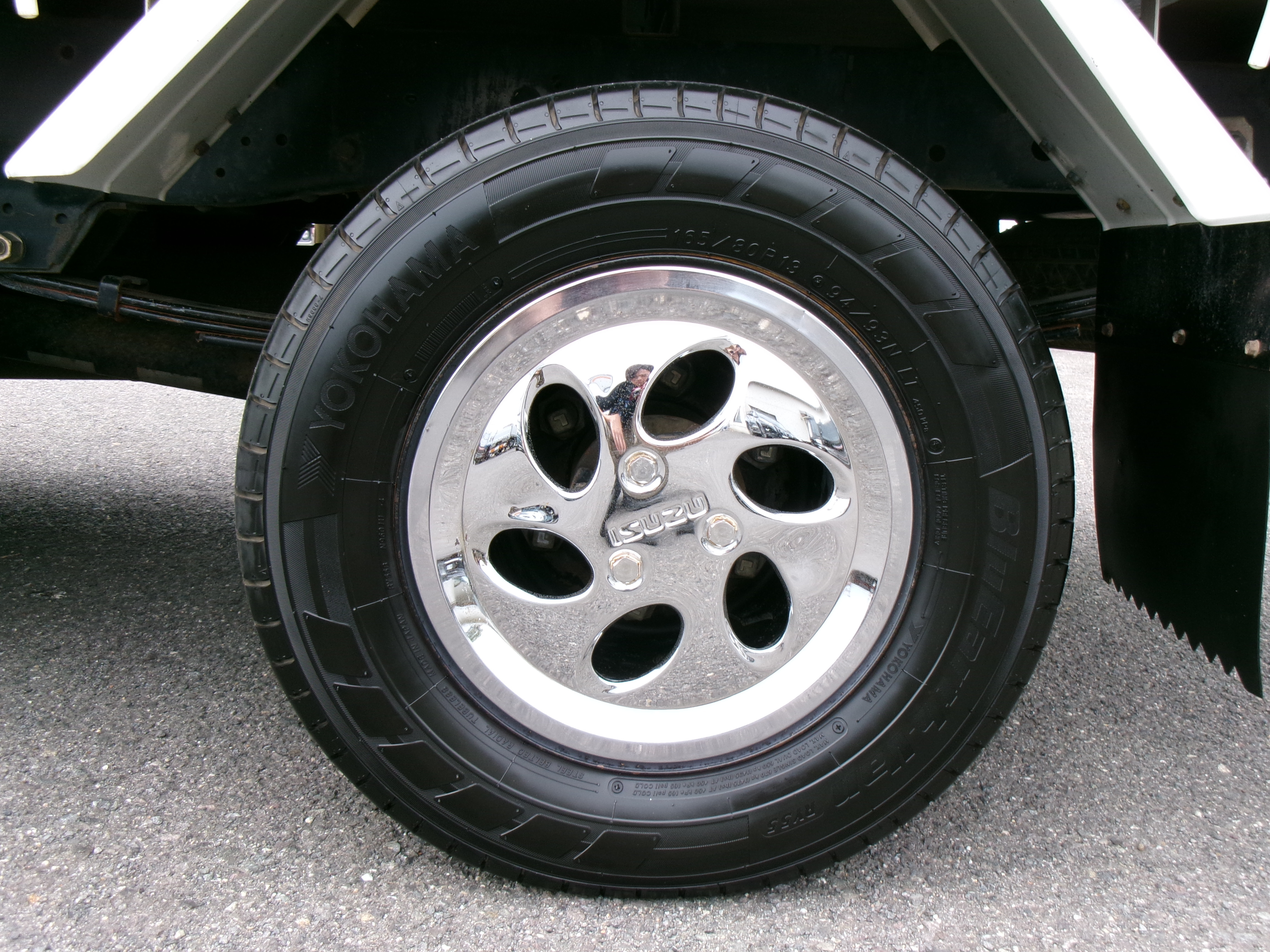 いすゞ エルフ U-NKR66EA(2WD)の写真38