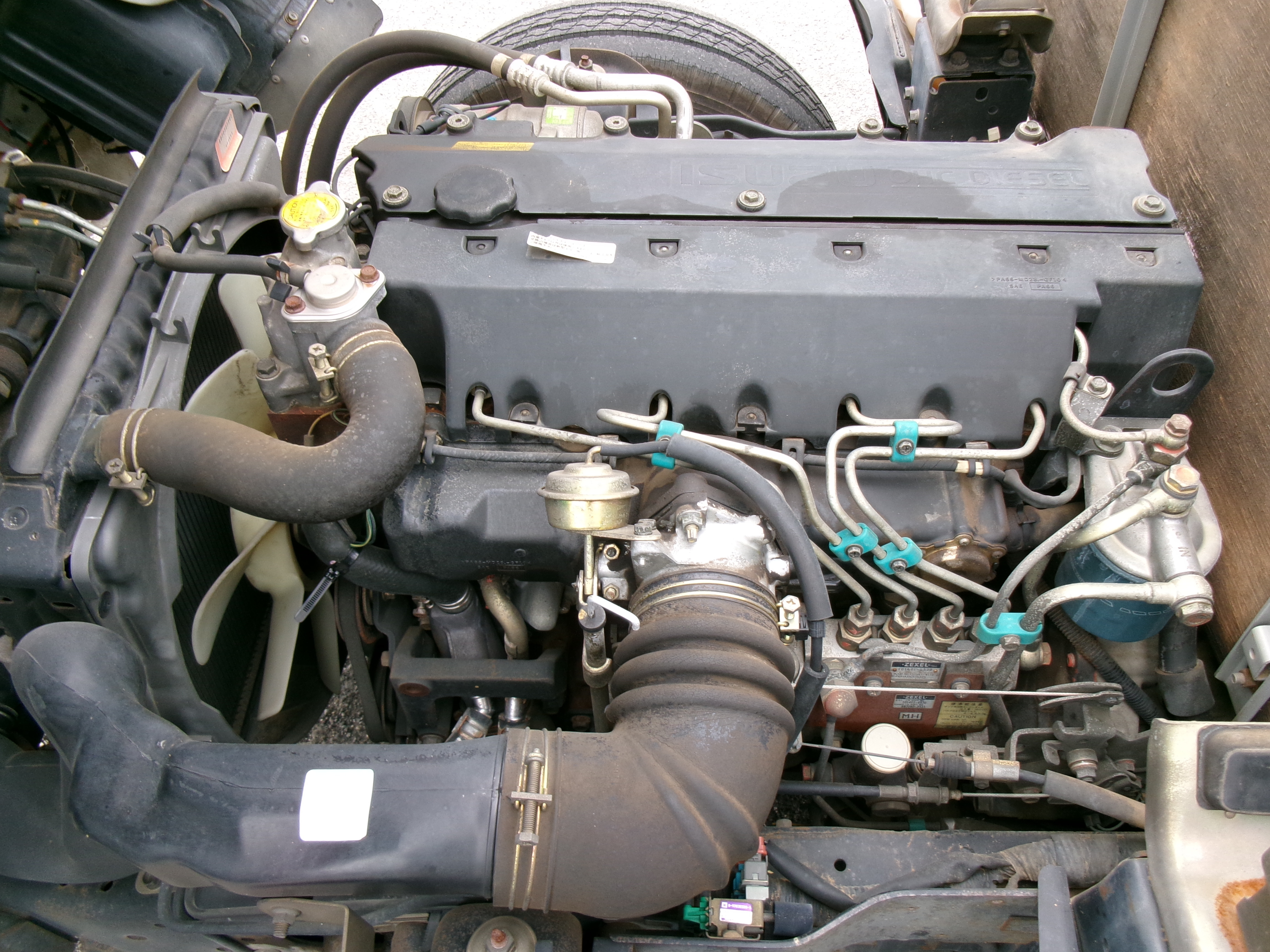 いすゞ エルフ U-NKR66EA(2WD)の写真48