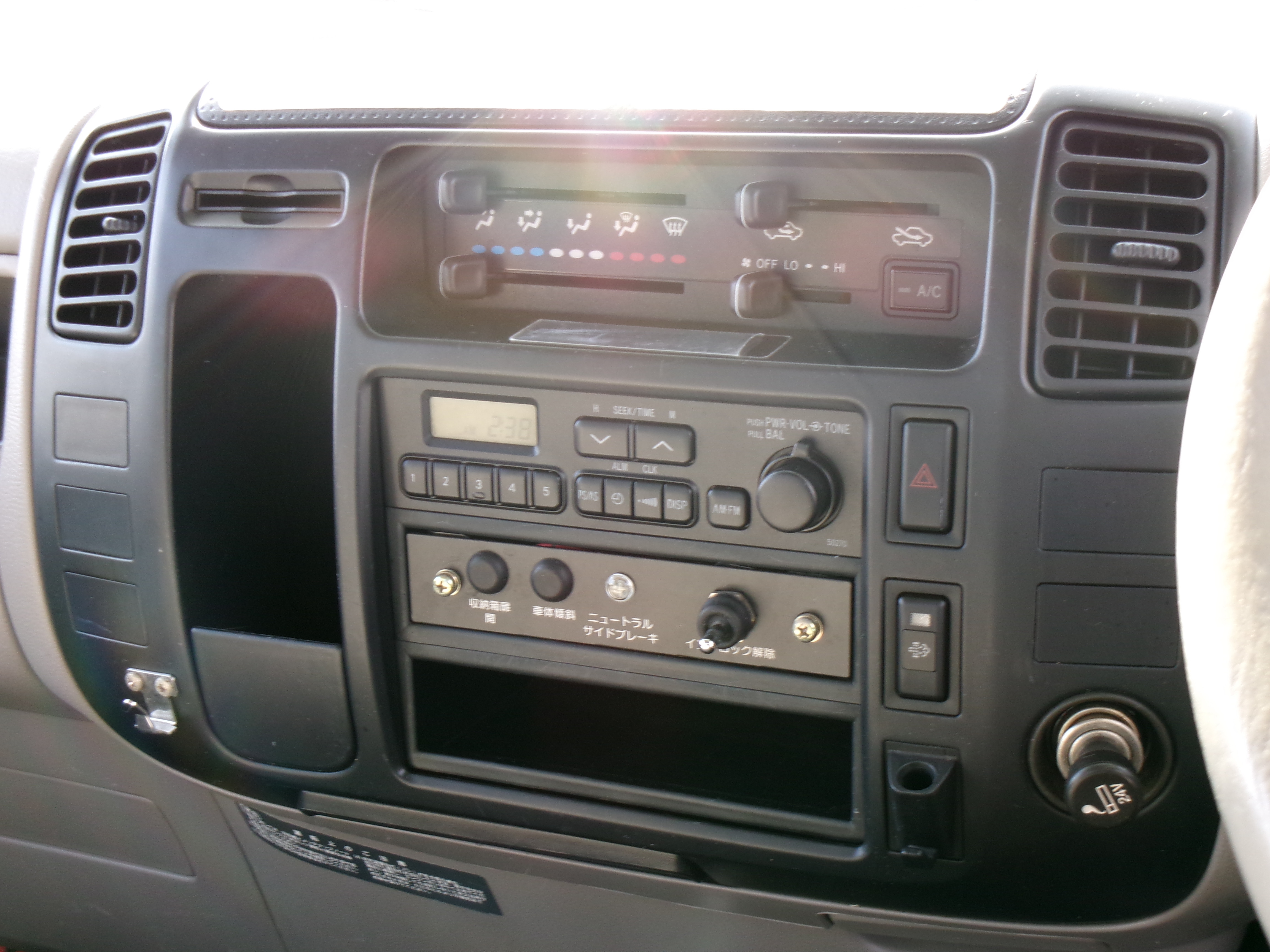 日野 デュトロ PB-XZU354E(2WD)の写真10