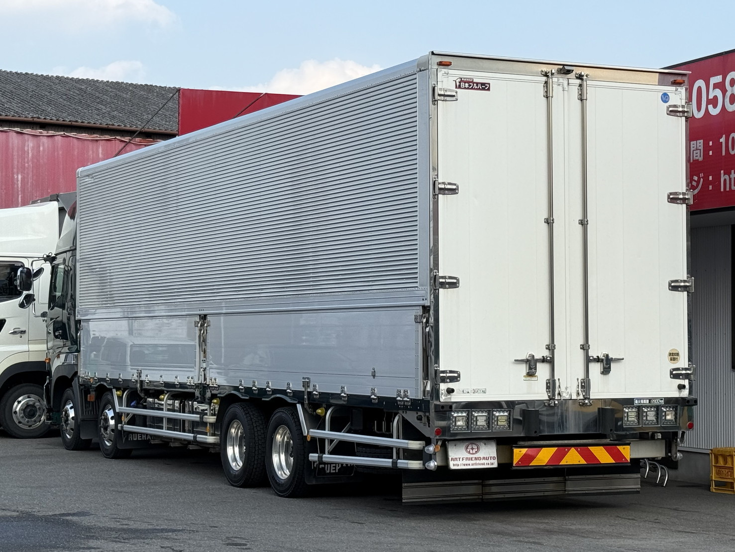 日野 プロフィア 2DG-FW1AHG(8x4)の写真4